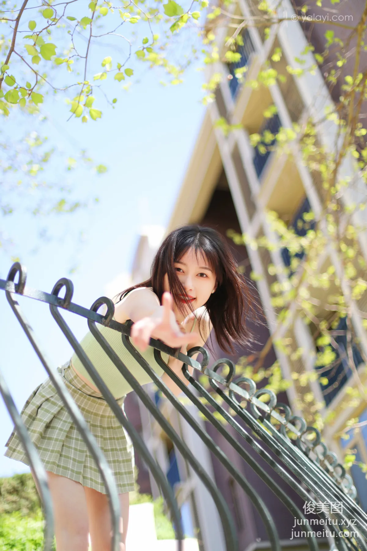 [YALAYI雅拉伊]2022.04.23 NO.924 春柔 京京 24