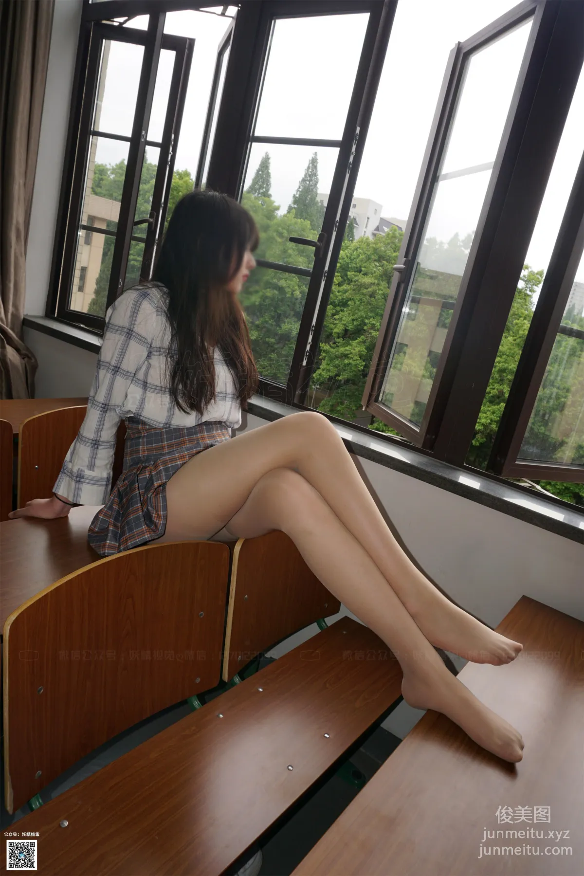 妖精視覺 NO.192 攝影師妹 高跟百褶裙 [57P] 24