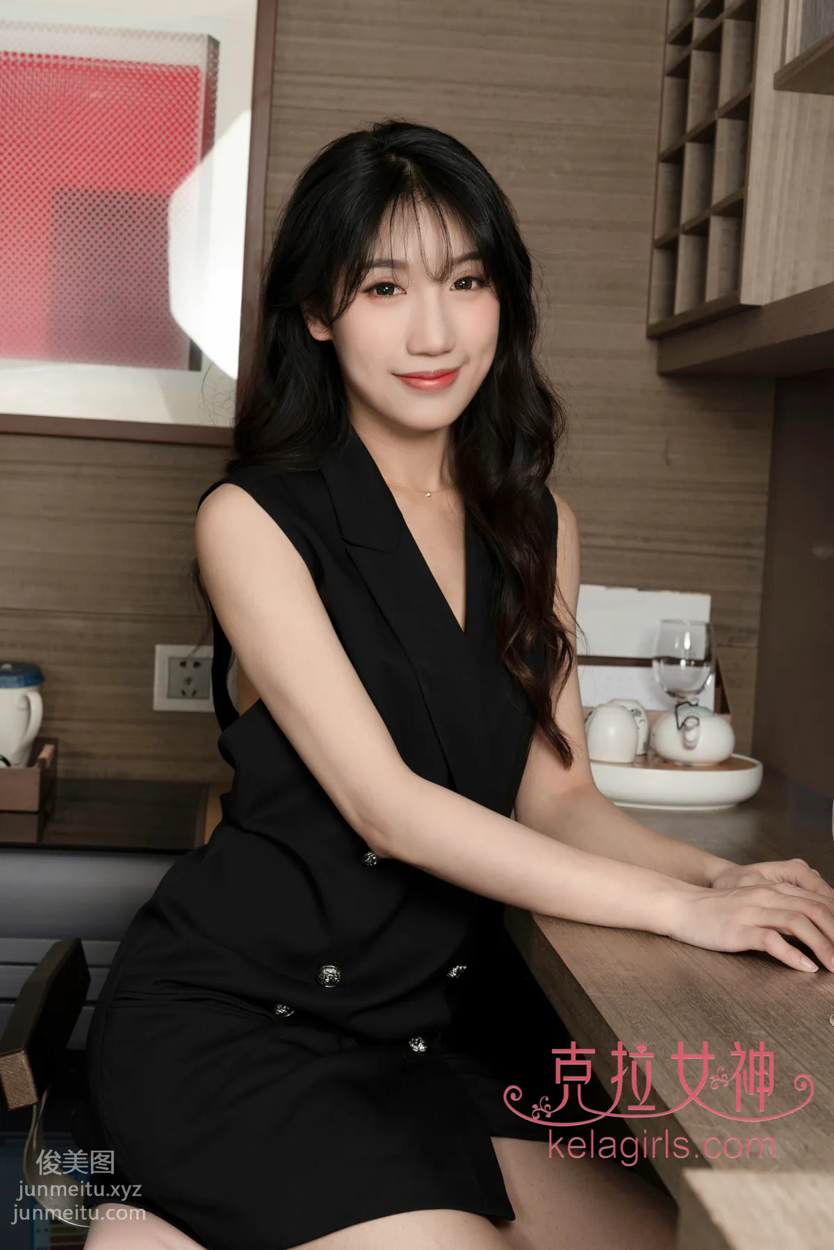 [KeLaGirls克拉女神] 2019.05.31《OL晾腳底》佳瑩 16