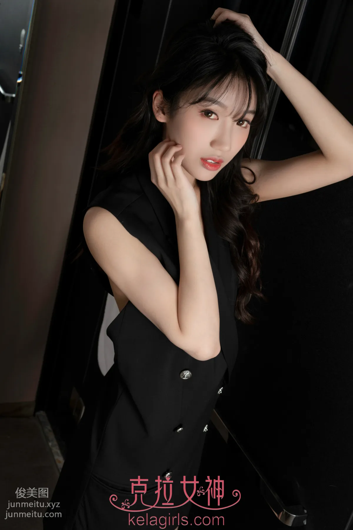 [KeLaGirls克拉女神] 2019.05.31《OL晾腳底》佳瑩 4