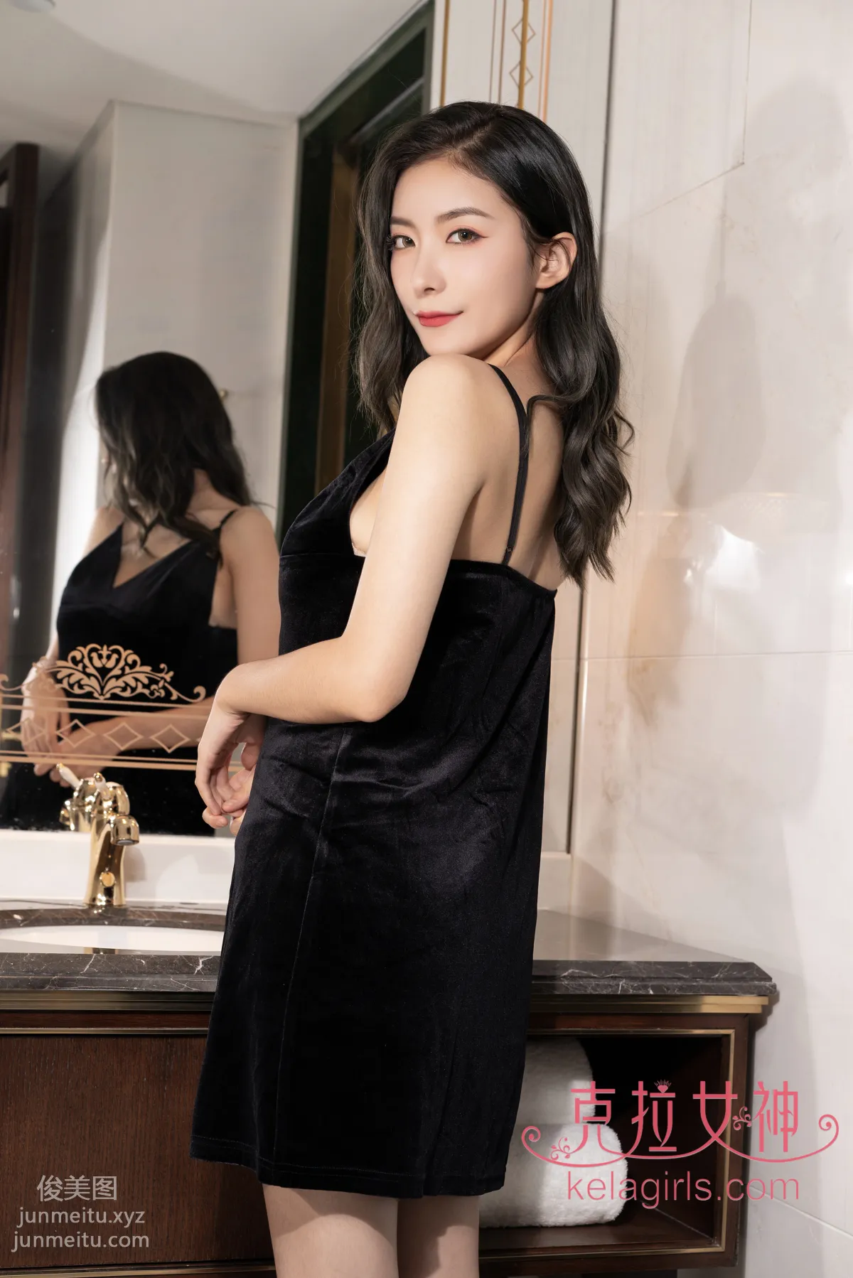 [KeLaGirls克拉女神] 2019.06.28《名媛赤足》蘇展 35