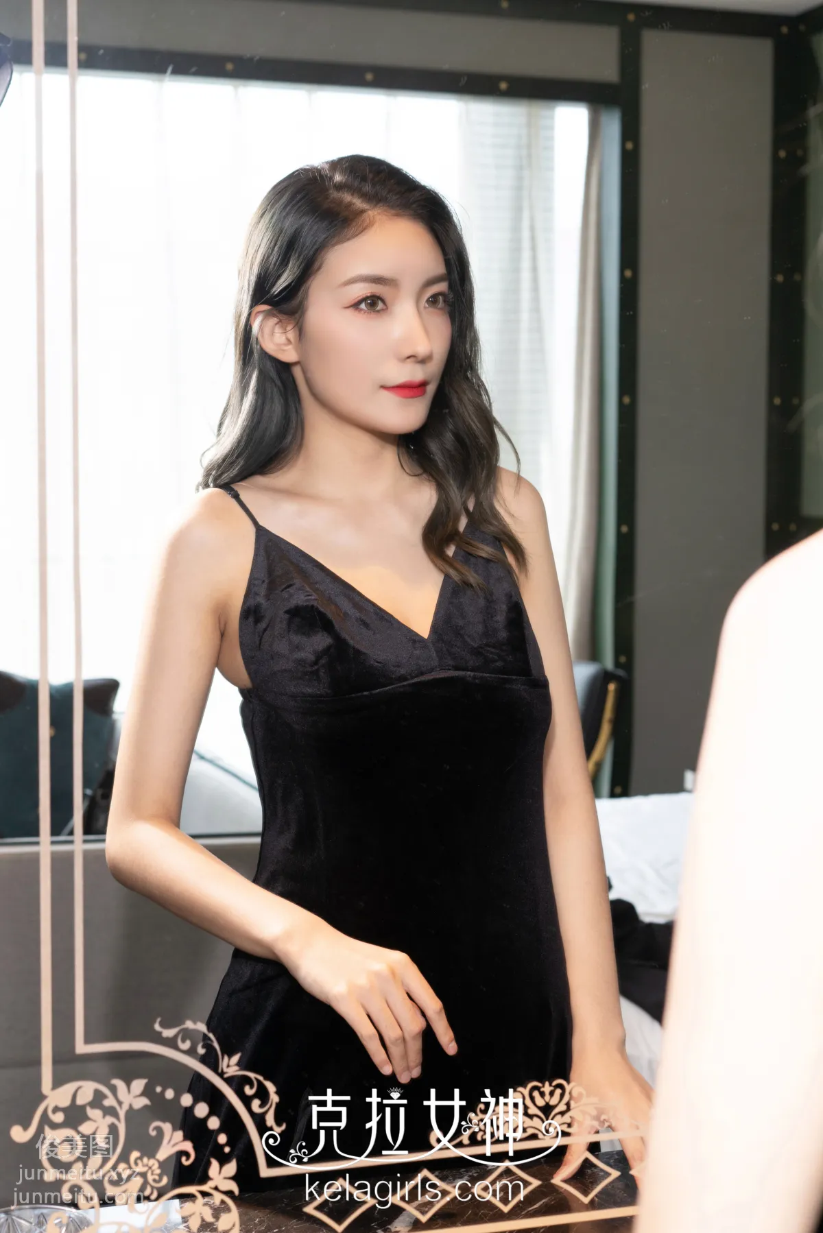 [KeLaGirls克拉女神] 2019.06.28《名媛赤足》蘇展 7