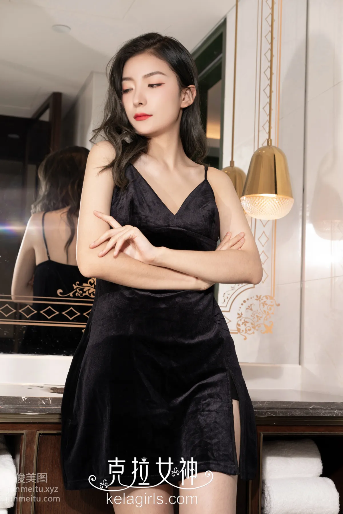 [KeLaGirls克拉女神] 2019.06.28《名媛赤足》蘇展 37