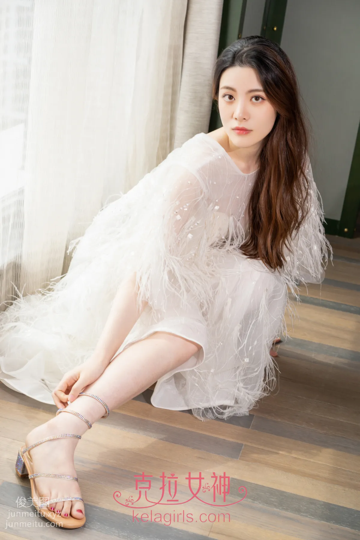 [KeLaGirls克拉女神] 2019.09.10《赤腳浣白紗》百琳 6