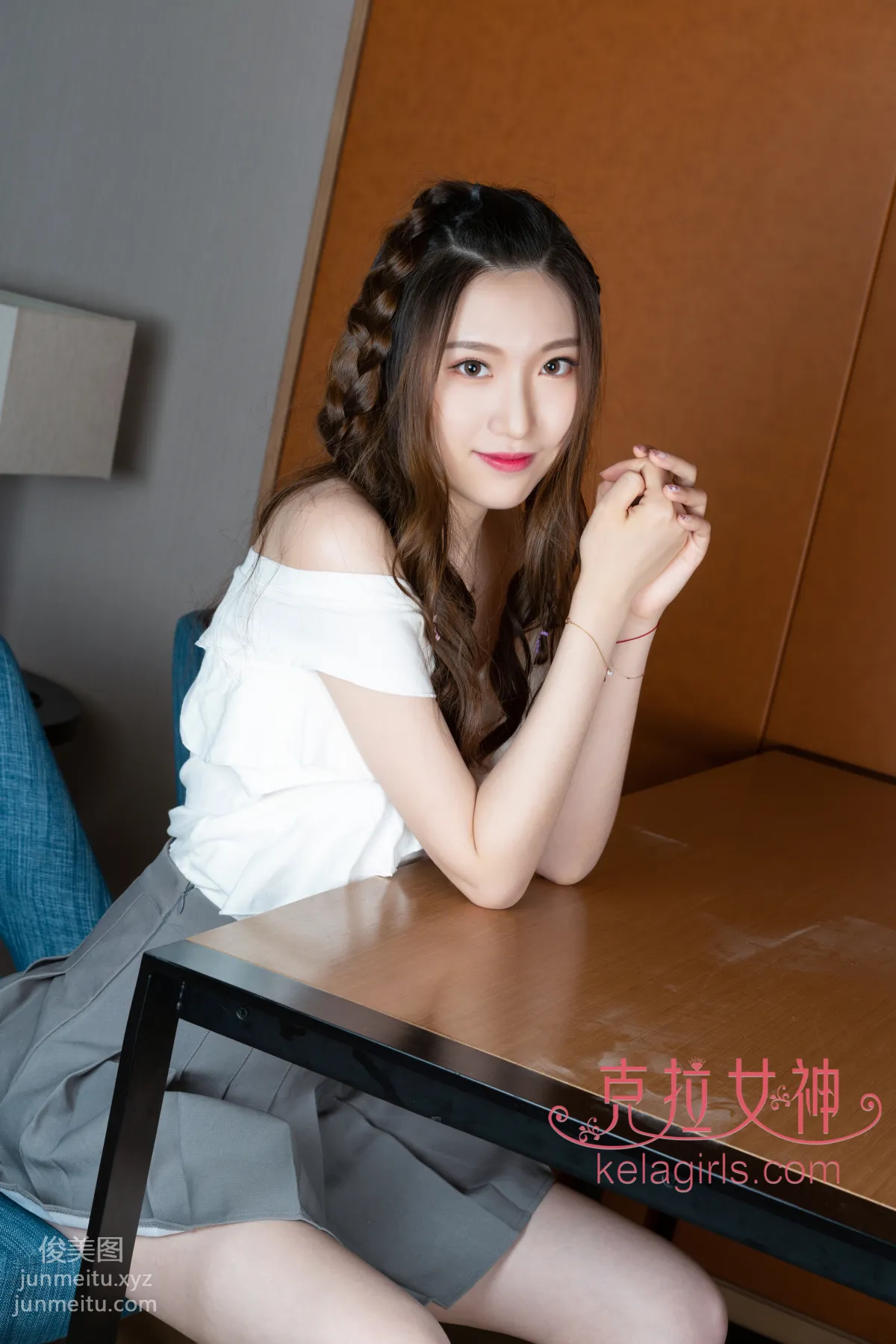 [KeLaGirls克拉女神] 2019.10.04《玉腿橫陳》芊芊 3