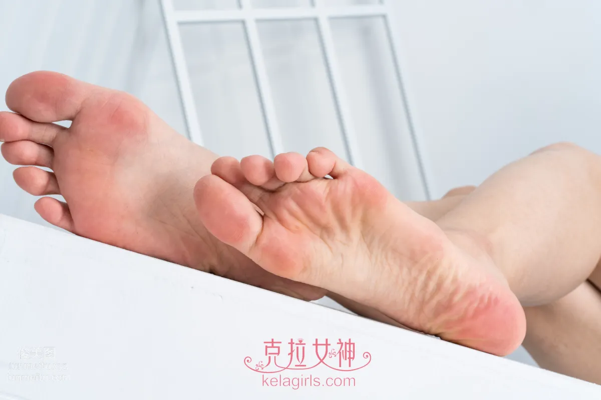 [KelaGirls克拉女神] 2020.07.22《惬心立腳》落落 12