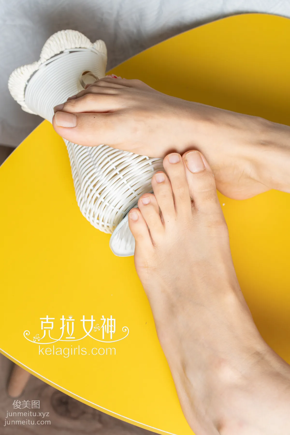 [KeLagirls克拉女神] 2020.11.01《骨感素足》靜宜 24