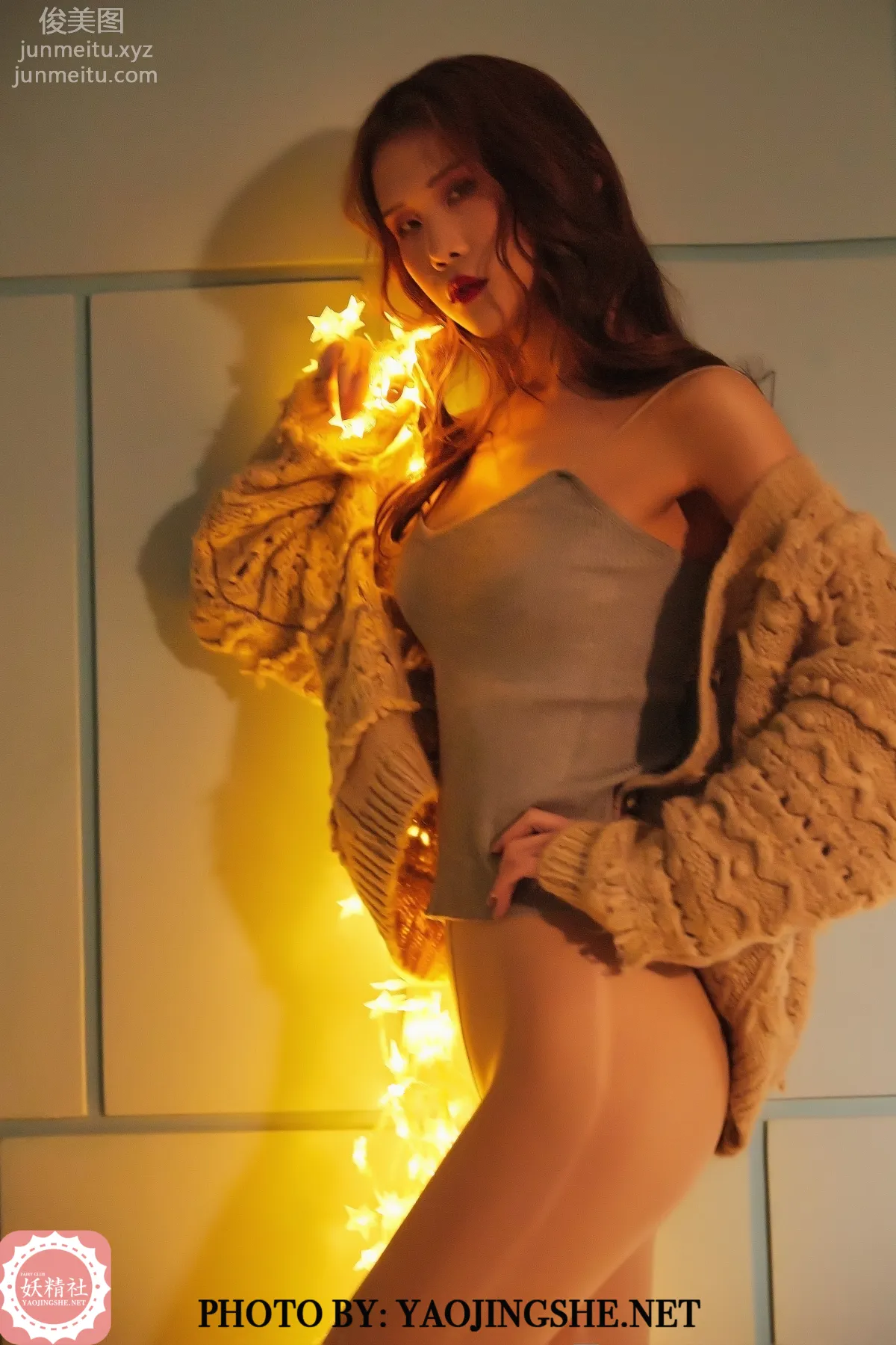 [FAIRY CLUB妖精社] 2019.12.25 V2001《聖誕不快樂》大雯子-極品無内絲V系列 45