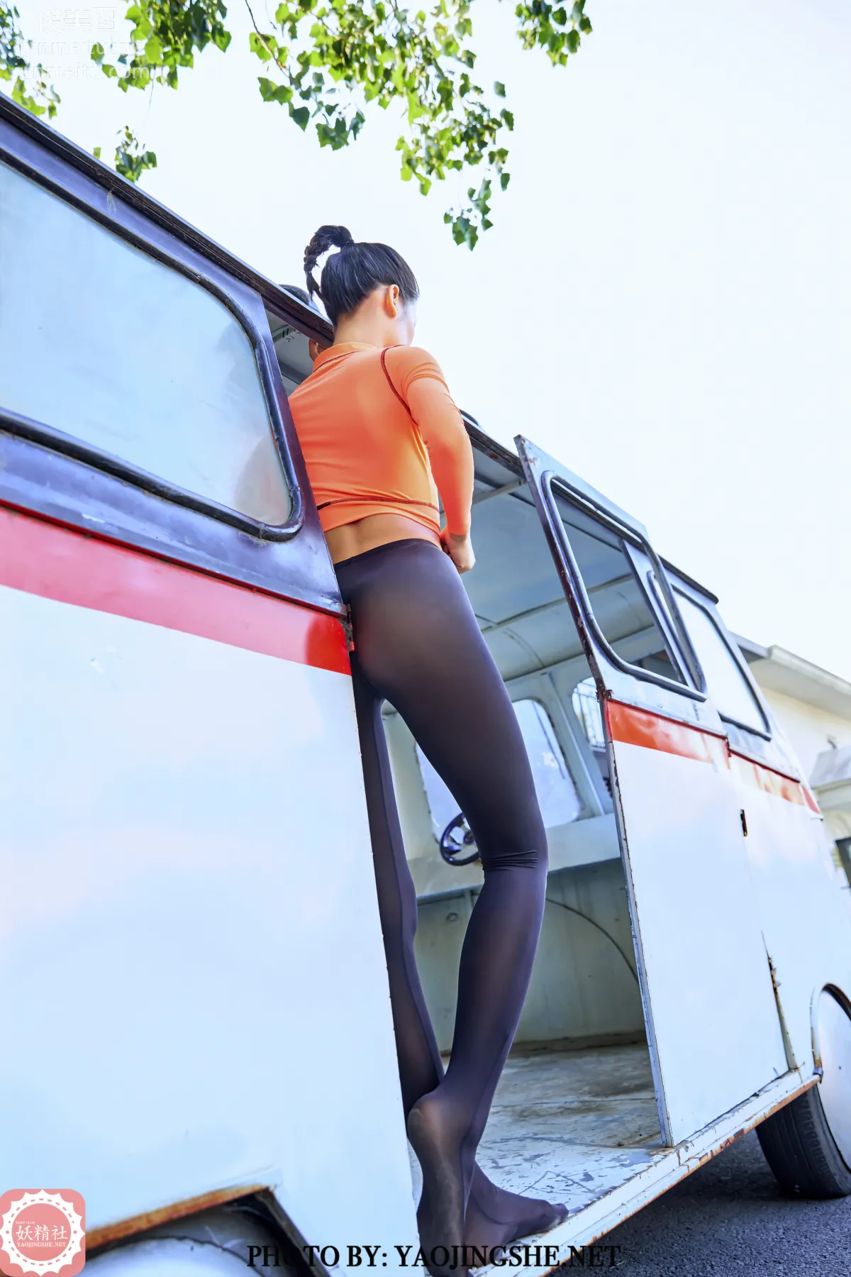 [FAIRY CLUB妖精社] 2020.06.26 V2014《公交車》珍珍-極品無内絲V系列 34