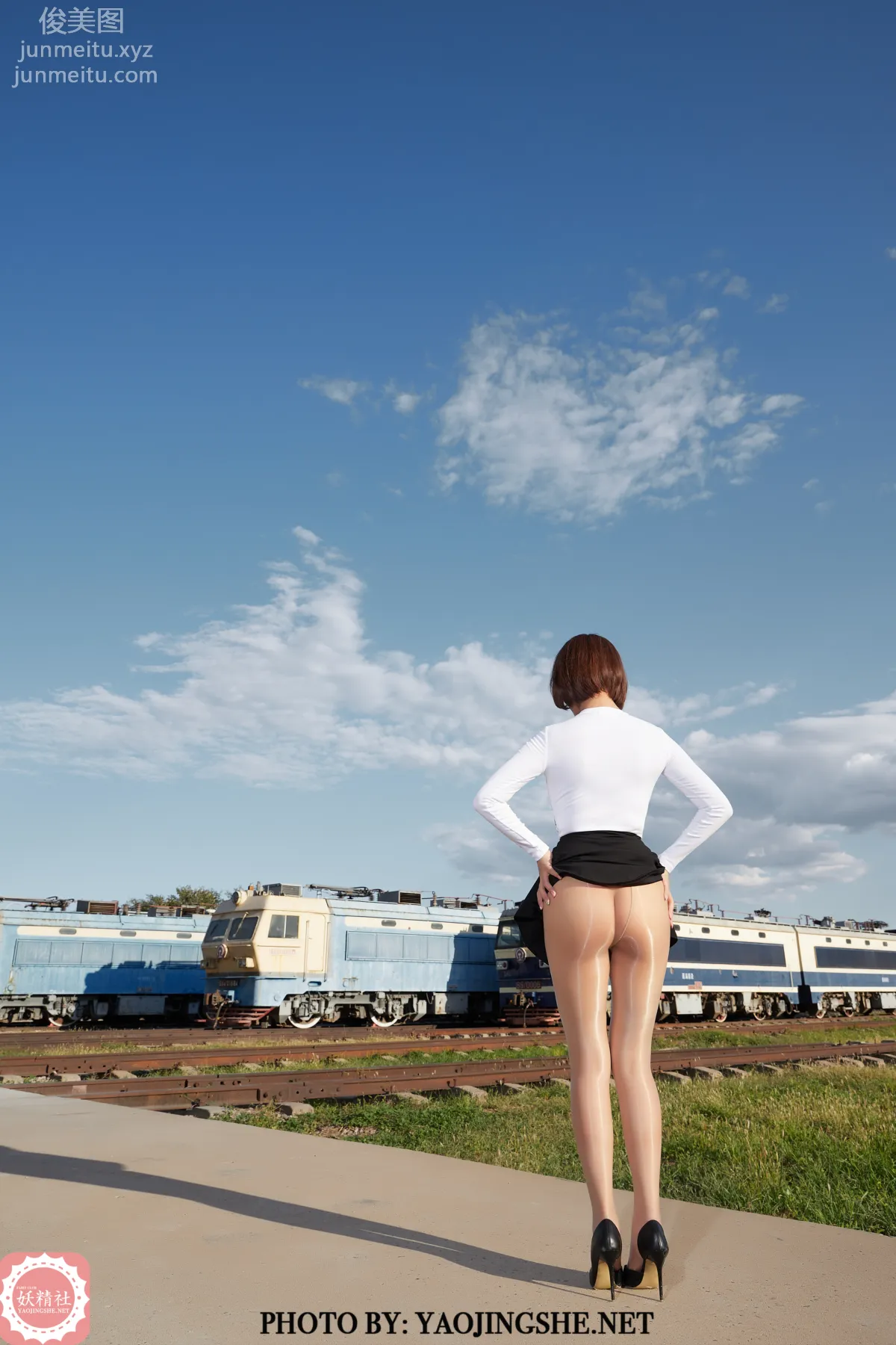 [FAIRY CLUB妖精社] 2020.11.28 T2042《逆光車站》唐飛飛-極品無内絲T系列 19