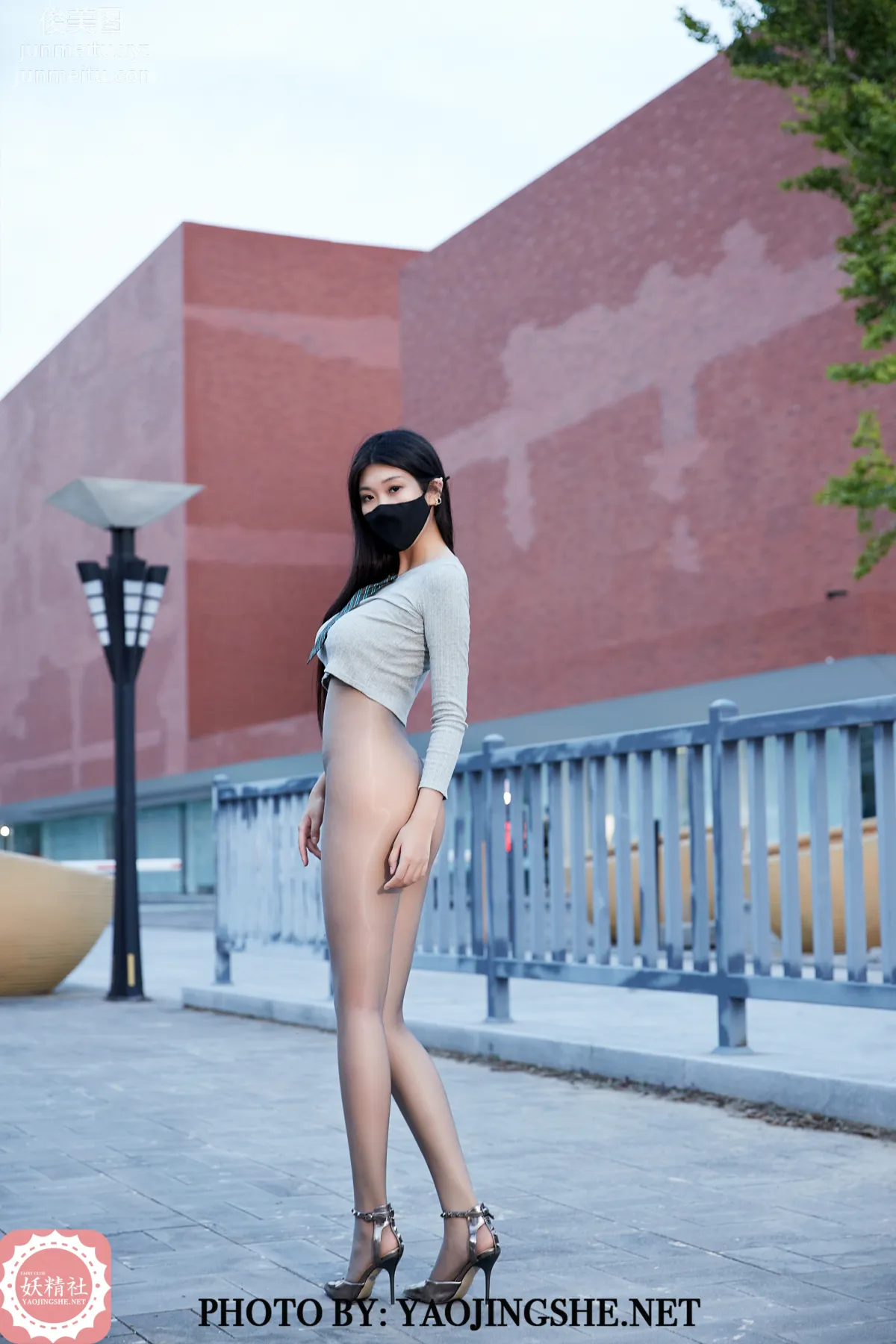 [FAIRY CLUB妖精社] 2020.12.16 T2044《下班路上》蘇偉-極品無内絲T系列 45