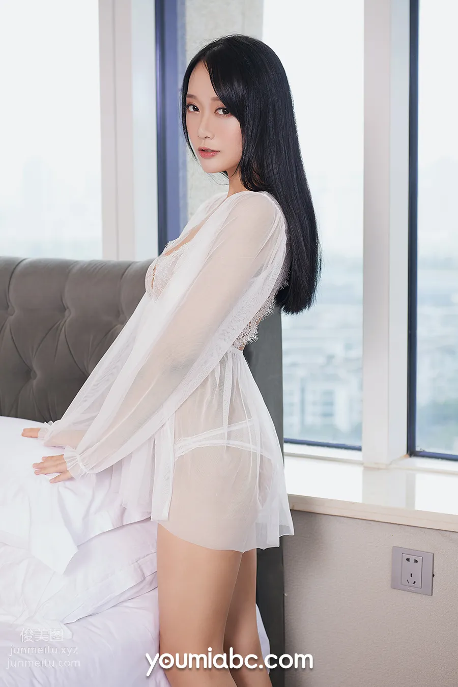 [YouMi尤蜜]2019.10.11 妩媚嬌娘 何嘉穎[64P] 2