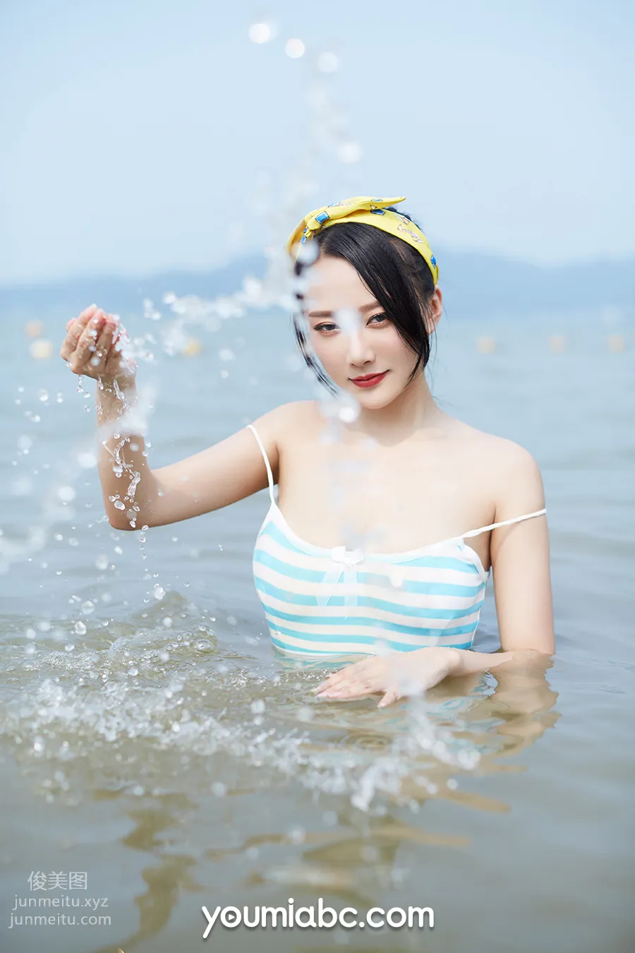 [YouMi尤蜜]2019.11.09 沙灘邂逅 何嘉穎[44P] 36