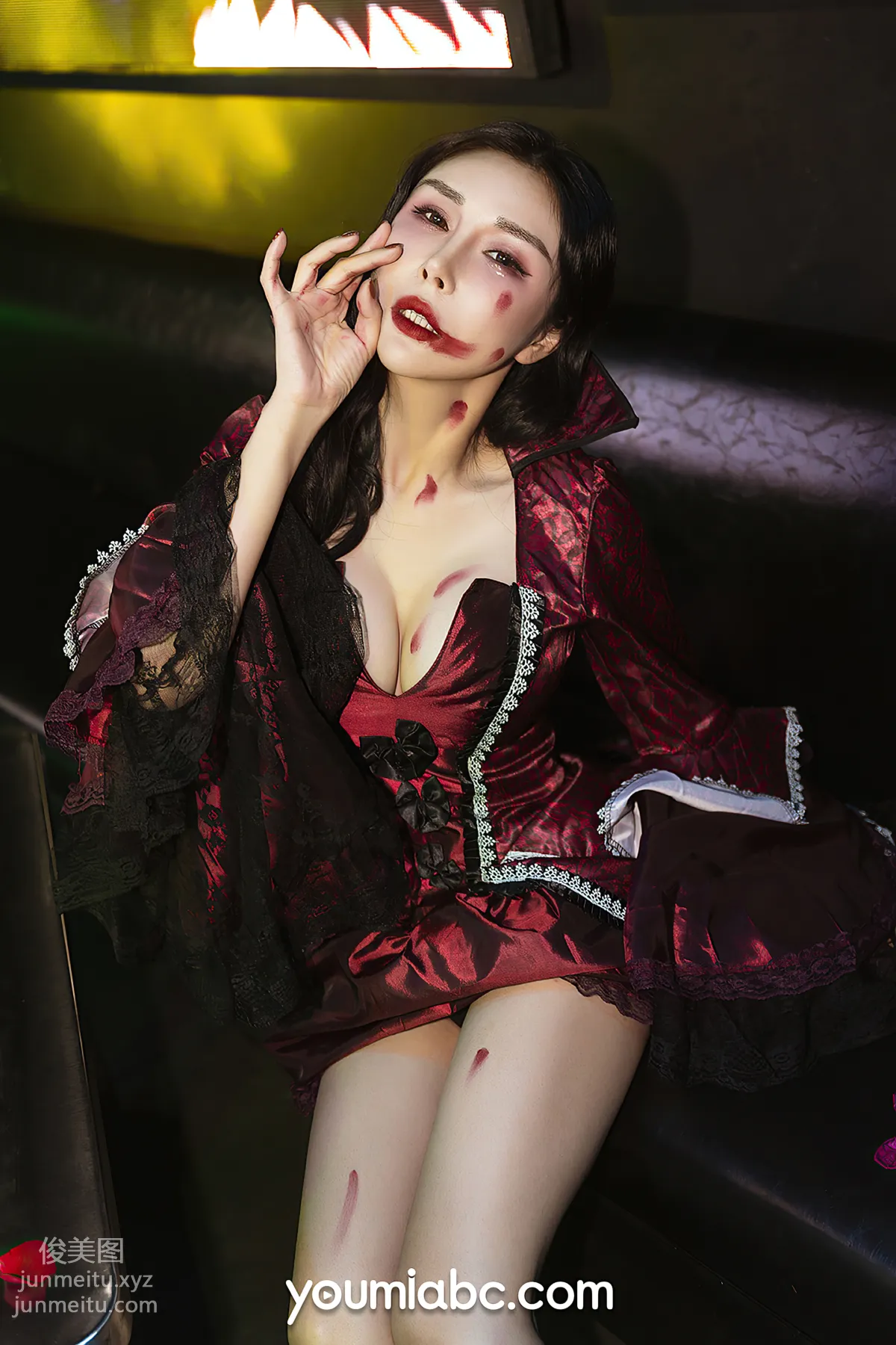 [YouMi尤蜜]2020.10.28 吸血鬼降臨 田冰冰[34P] 21