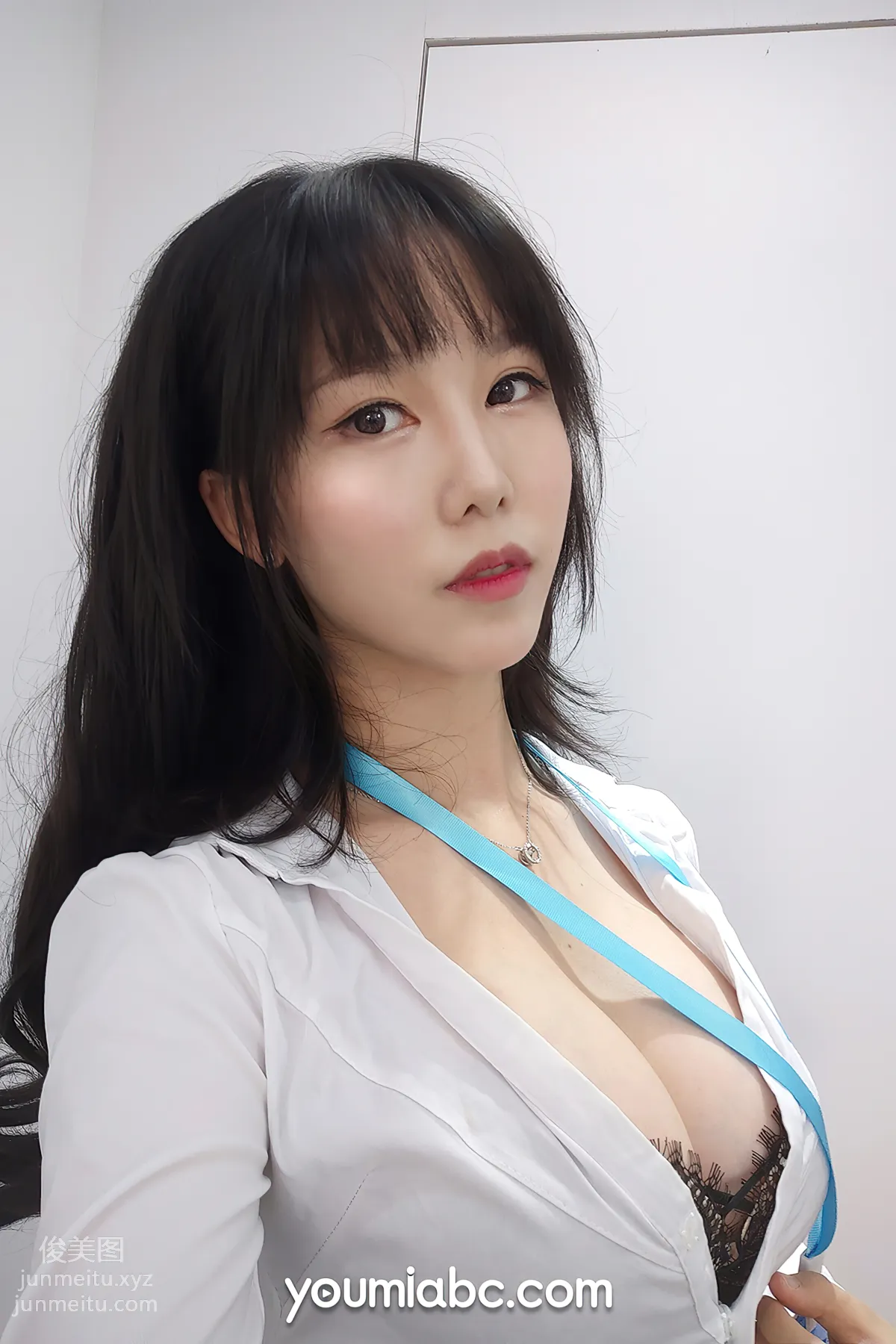 [YouMi尤蜜]2020.12.13 OL午間自拍 抖娘利世[31P] 13