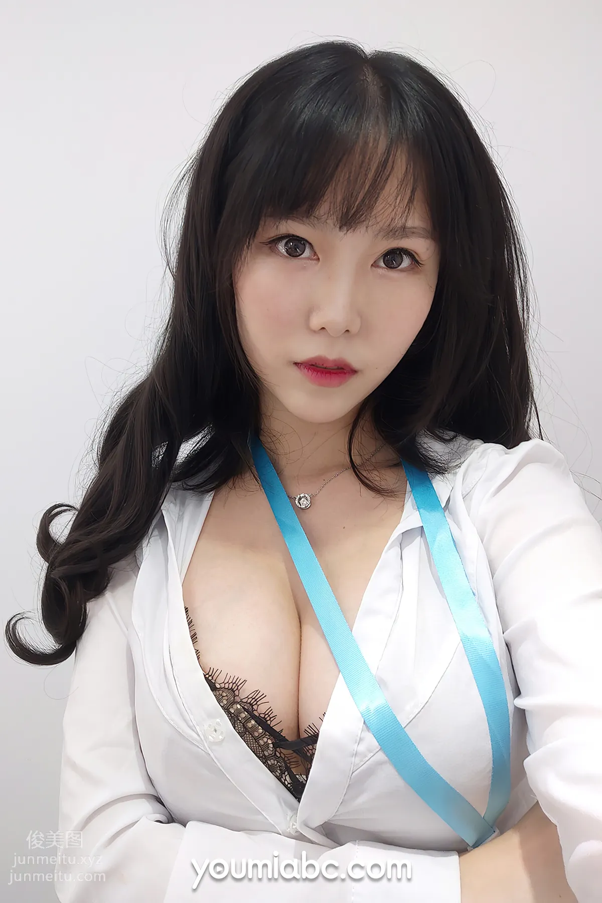 [YouMi尤蜜]2020.12.13 OL午間自拍 抖娘利世[31P] 15