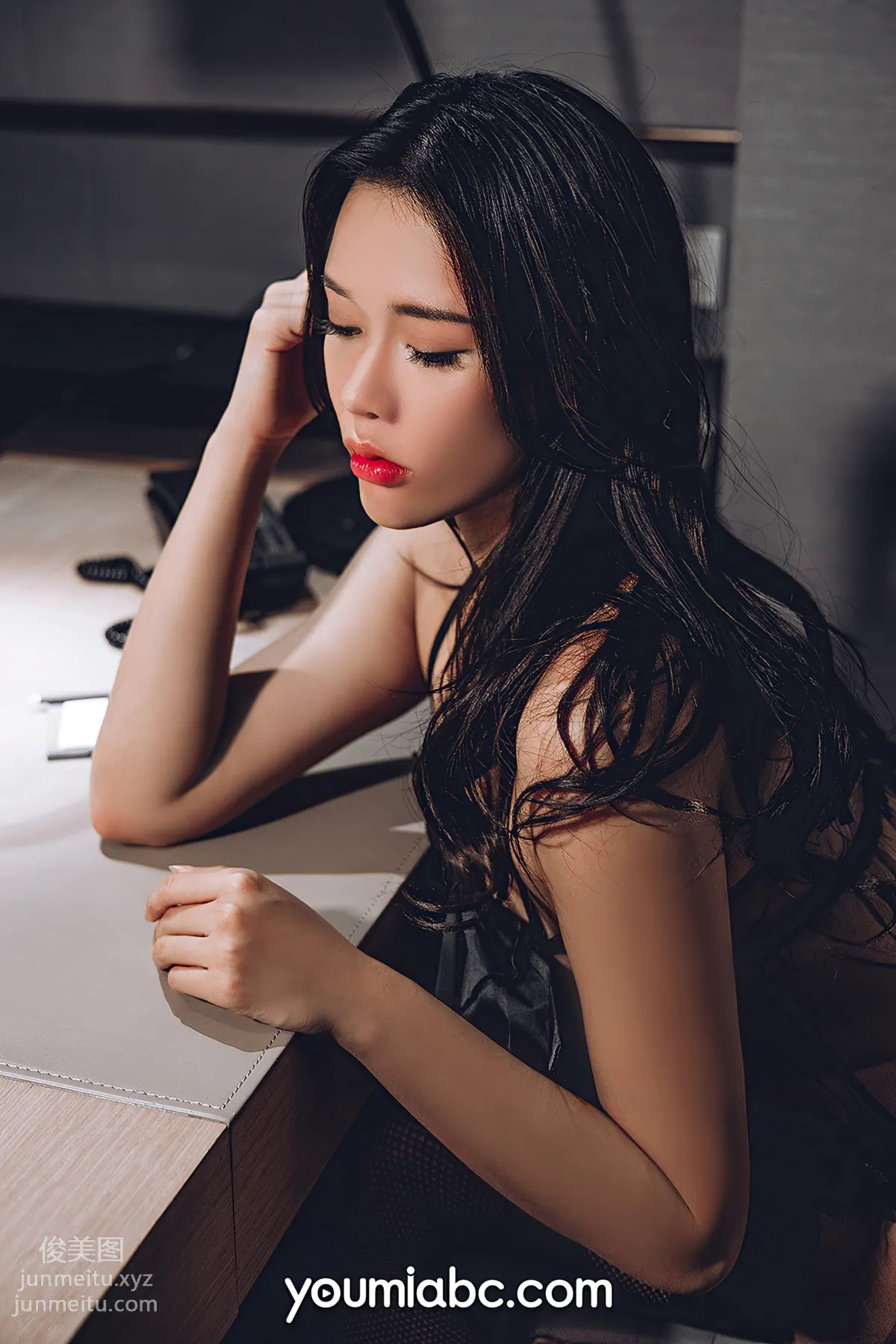 [YouMi尤蜜]2021.01.27 香豔值班夜 豐臣羽立[26P] 13