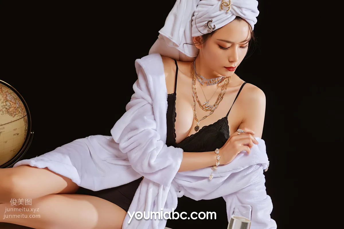 [YouMi尤蜜]2021.07.23 穿普拉達的女王 林夕[32P] 22