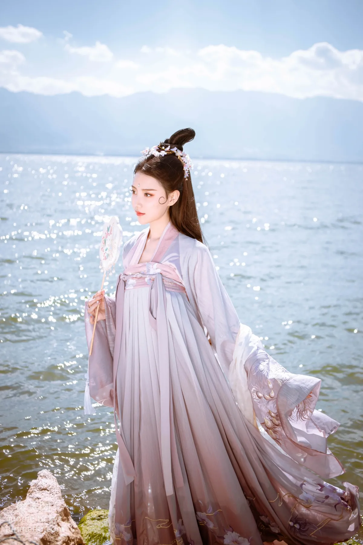 [YITUYU藝圖語]2022.02.06 南國有佳人 婷婷 12