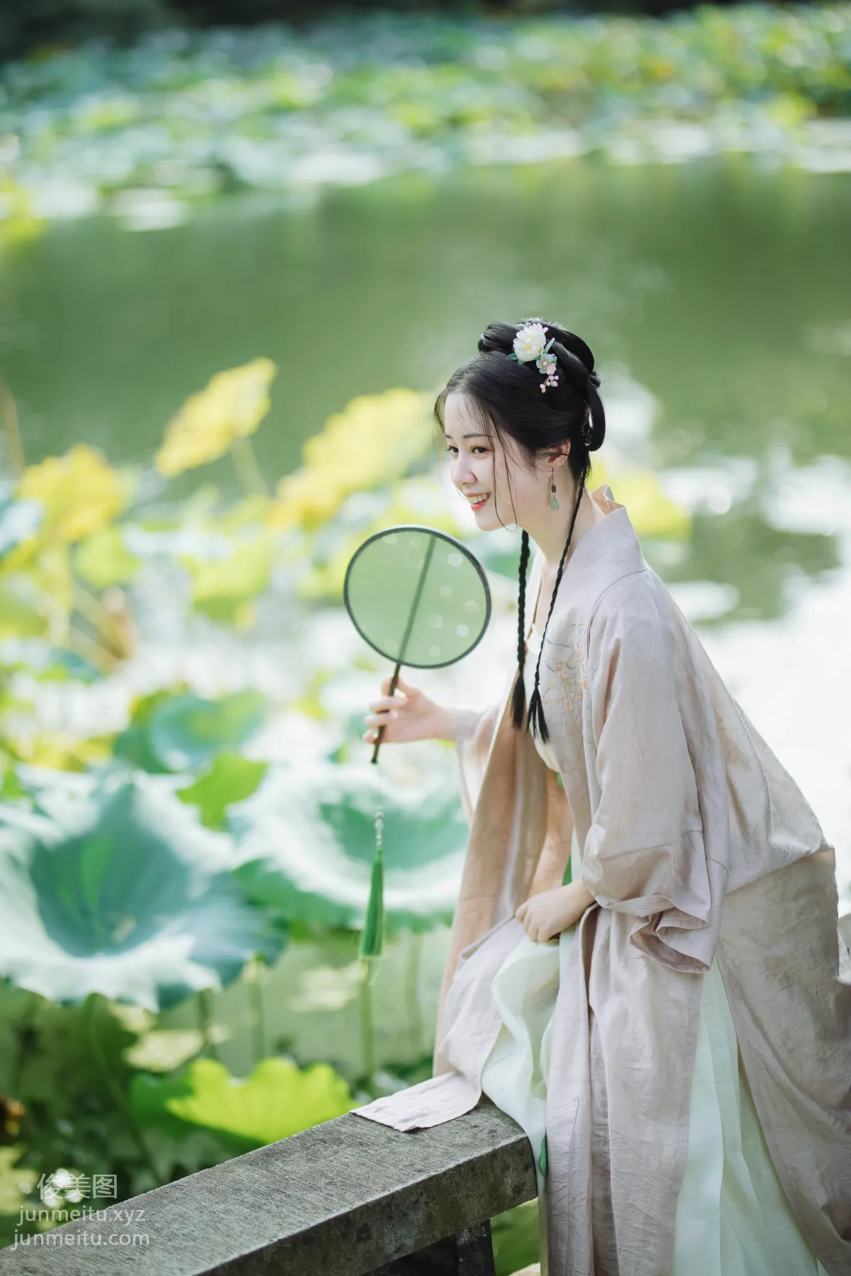 [YITUYU藝圖語]2022.02.09 荷葉五寸荷花嬌 羅熙 5