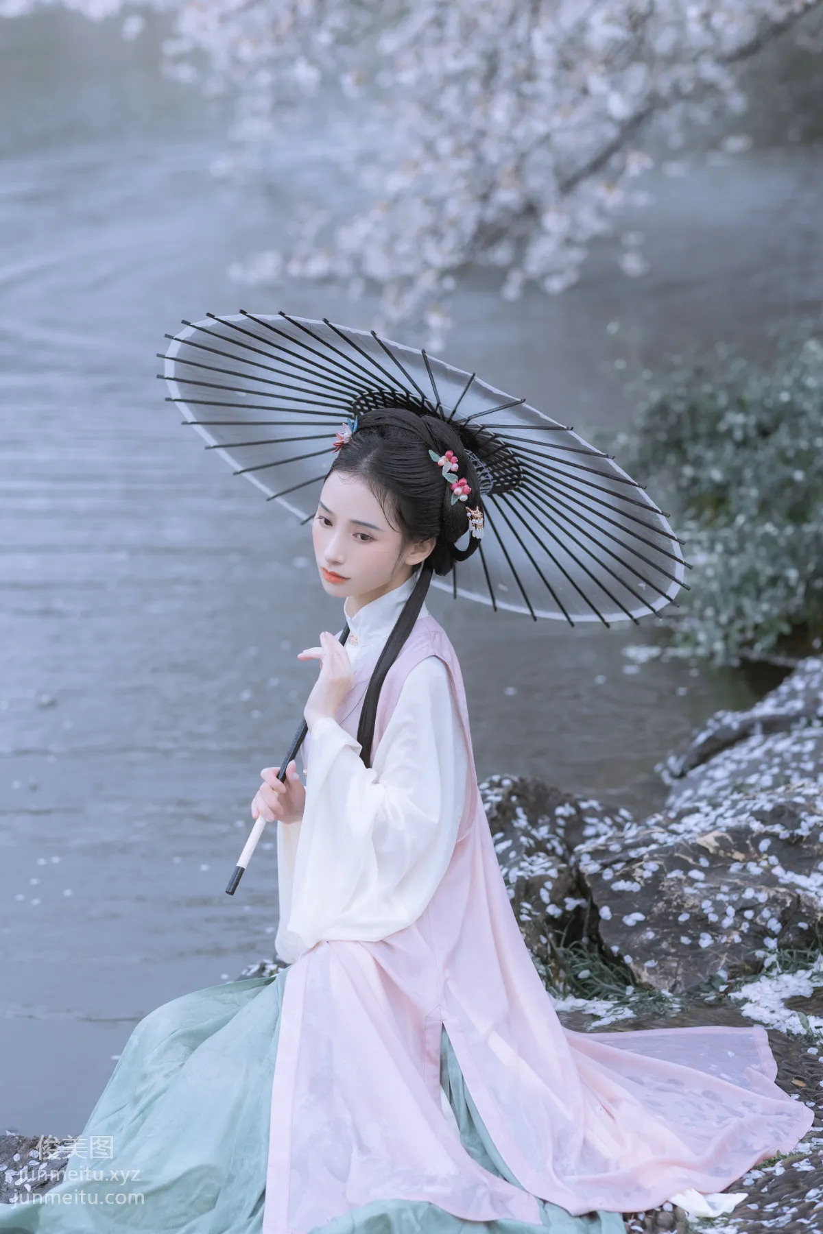 [藝圖語] 2022.05.25 雨櫻花 眸小妖 16