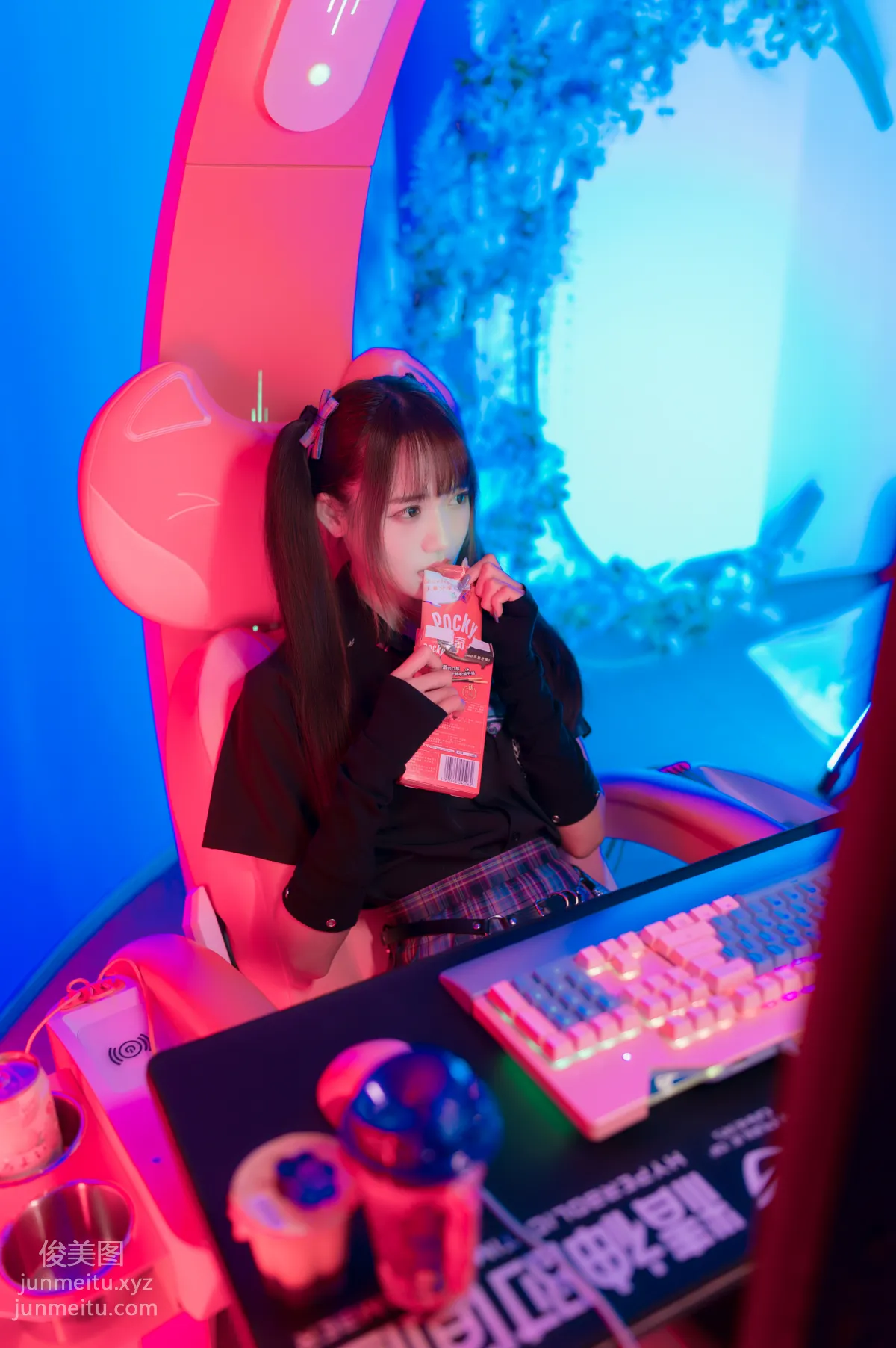 [藝圖語] 2022.06.09 電競少女 兔子Zzz不吃胡蘿蔔 3