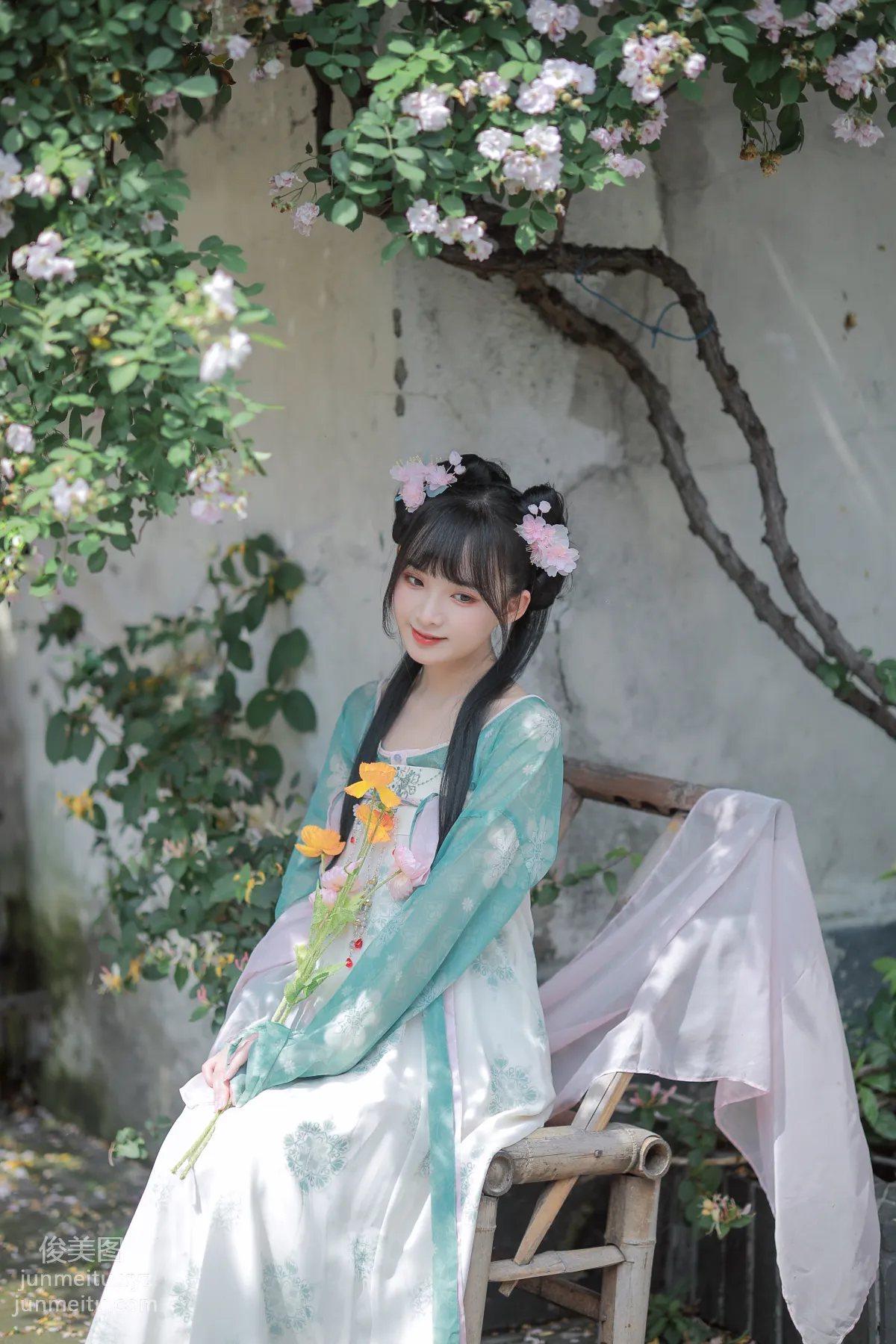 [藝圖語] 2022.06.14 漸開荷芰落薔薇 莉莉崽w 6