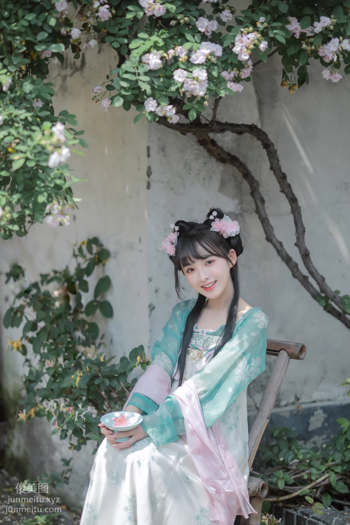 [藝圖語] 2022.06.14 漸開荷芰落薔薇 莉莉崽w 12