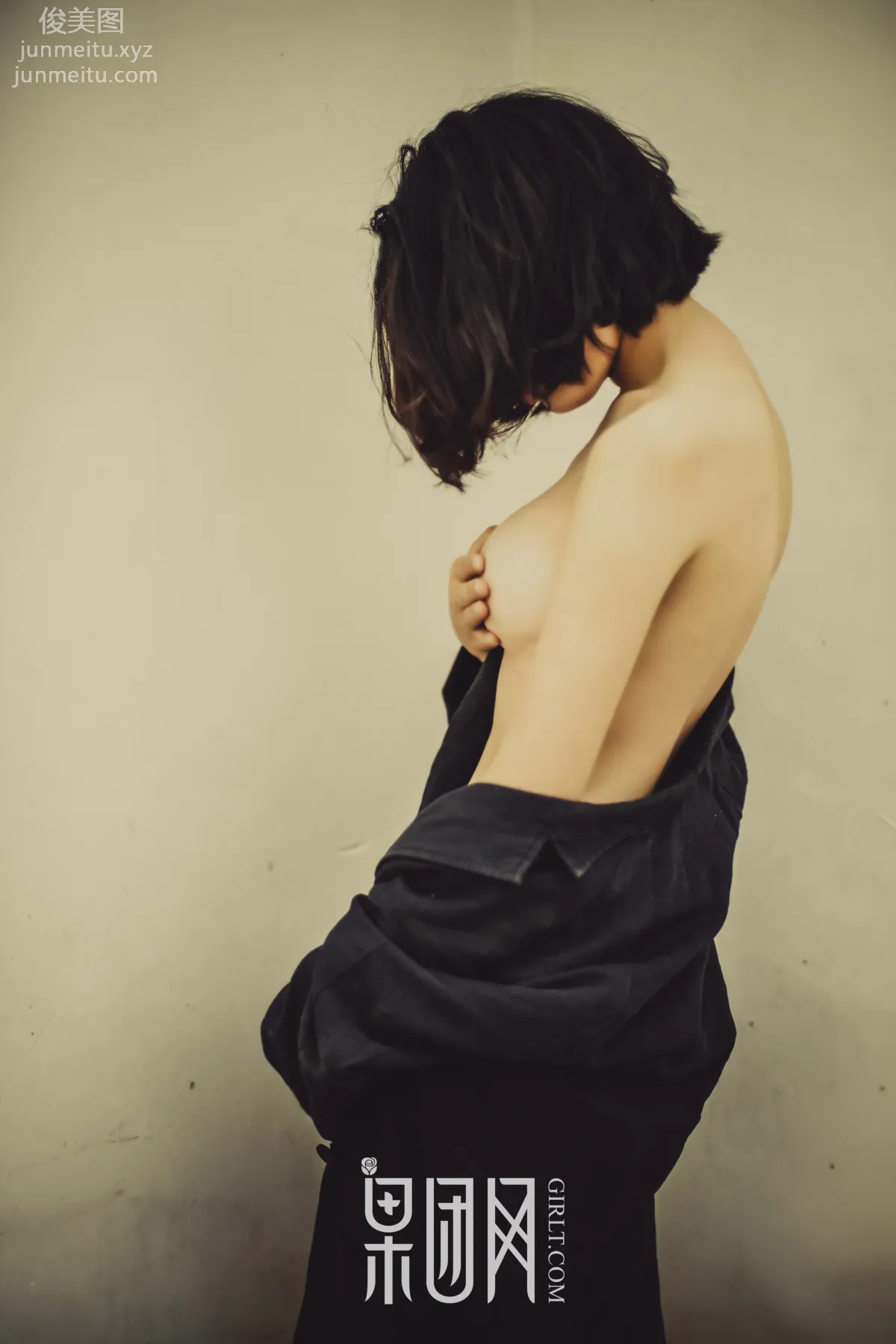 [GIRLT果團網]投稿作品 2017.06.29 TG018 真空上陣大秀美背雙峰蜜顫，野外激戰一觸即發！ 7