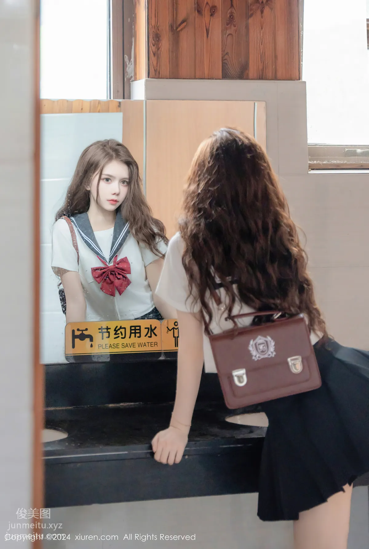 [Xiuren秀人網]2024.08.01 NO.8948 拍黃瓜girl 31