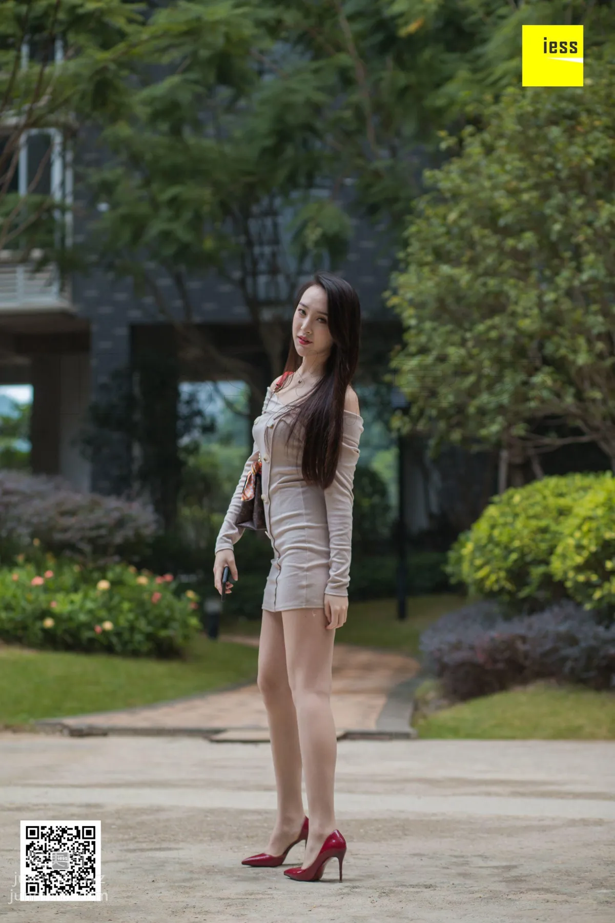 [IESS異思趣向] 2019.01.28 絲享家410：《雲芝公園散心》雲芝[88P] 80