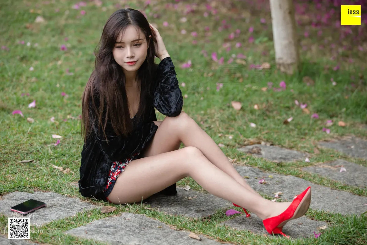 [IESS異思趣向] 2019.02.18 絲享家424：《花叢中的小羽》小羽[82P] 11