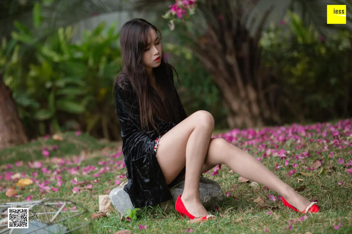 [IESS異思趣向] 2019.02.18 絲享家424：《花叢中的小羽》小羽[82P] 42
