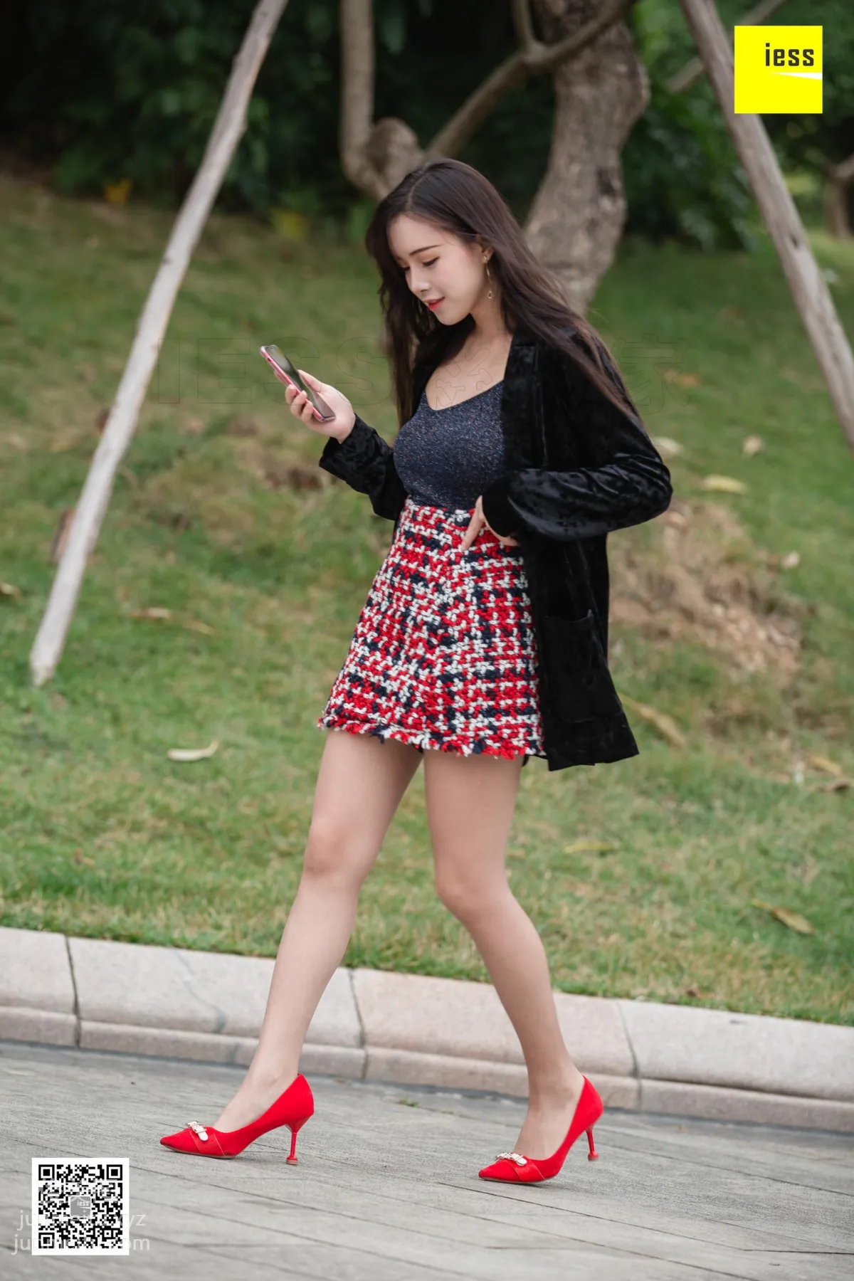 [IESS異思趣向] 2019.02.18 絲享家424：《花叢中的小羽》小羽[82P] 53