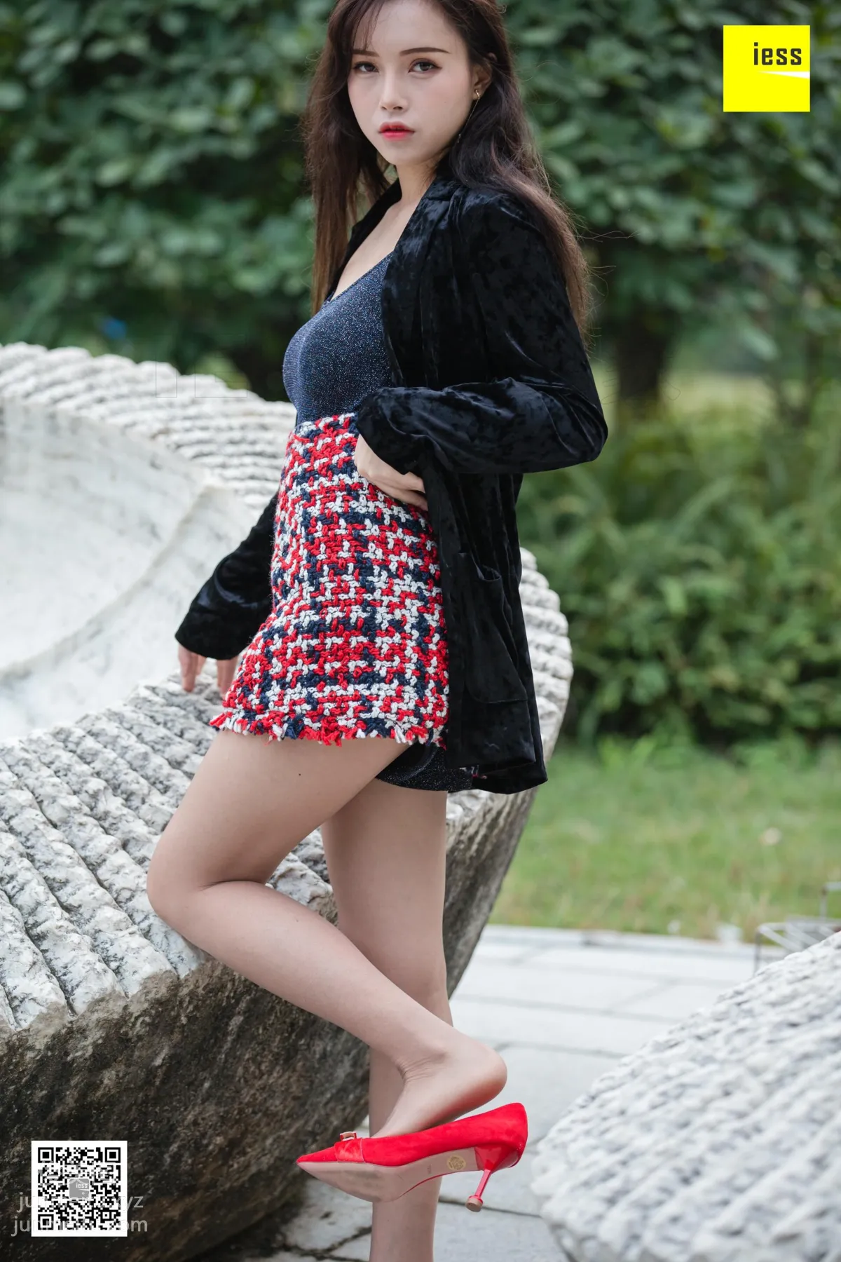 [IESS異思趣向] 2019.02.18 絲享家424：《花叢中的小羽》小羽[82P] 56