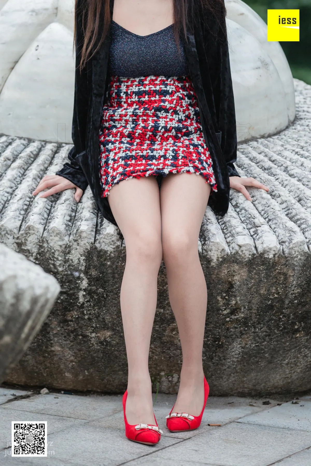 [IESS異思趣向] 2019.02.18 絲享家424：《花叢中的小羽》小羽[82P] 75