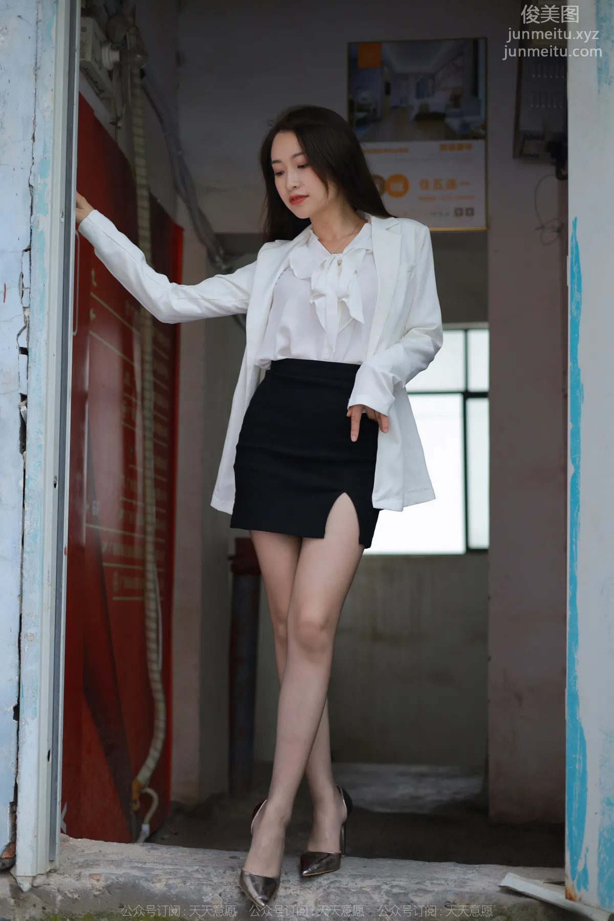 [IESS異思趣向] 2022.06.11 絲享家 .1114：小婕《冷豔嘿絲》[82P] 34