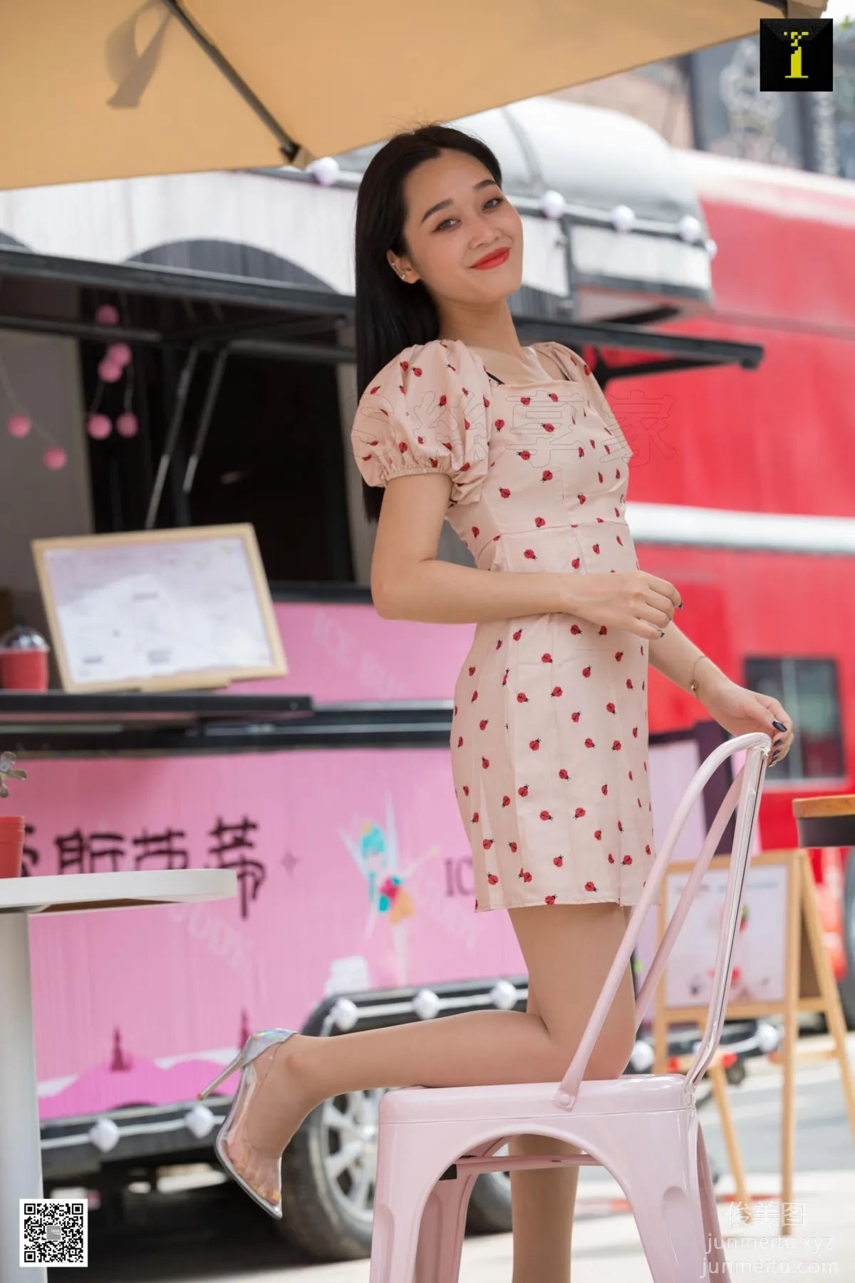 [IESS異思趣向] 2019.10.11 絲享家586：可樂《少女感街拍》[90P] 9