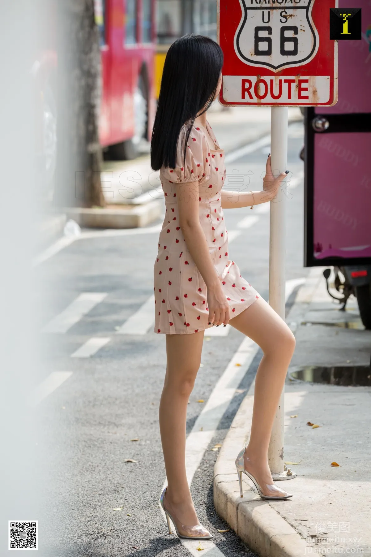 [IESS異思趣向] 2019.10.11 絲享家586：可樂《少女感街拍》[90P] 37
