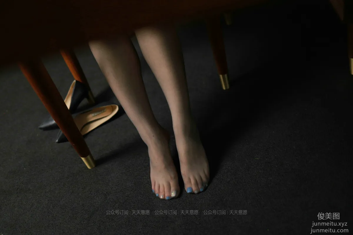 [IESS異思趣向] 2021.06.25 絲享家843：可可《黑絲吊帶裙》[83P] 21