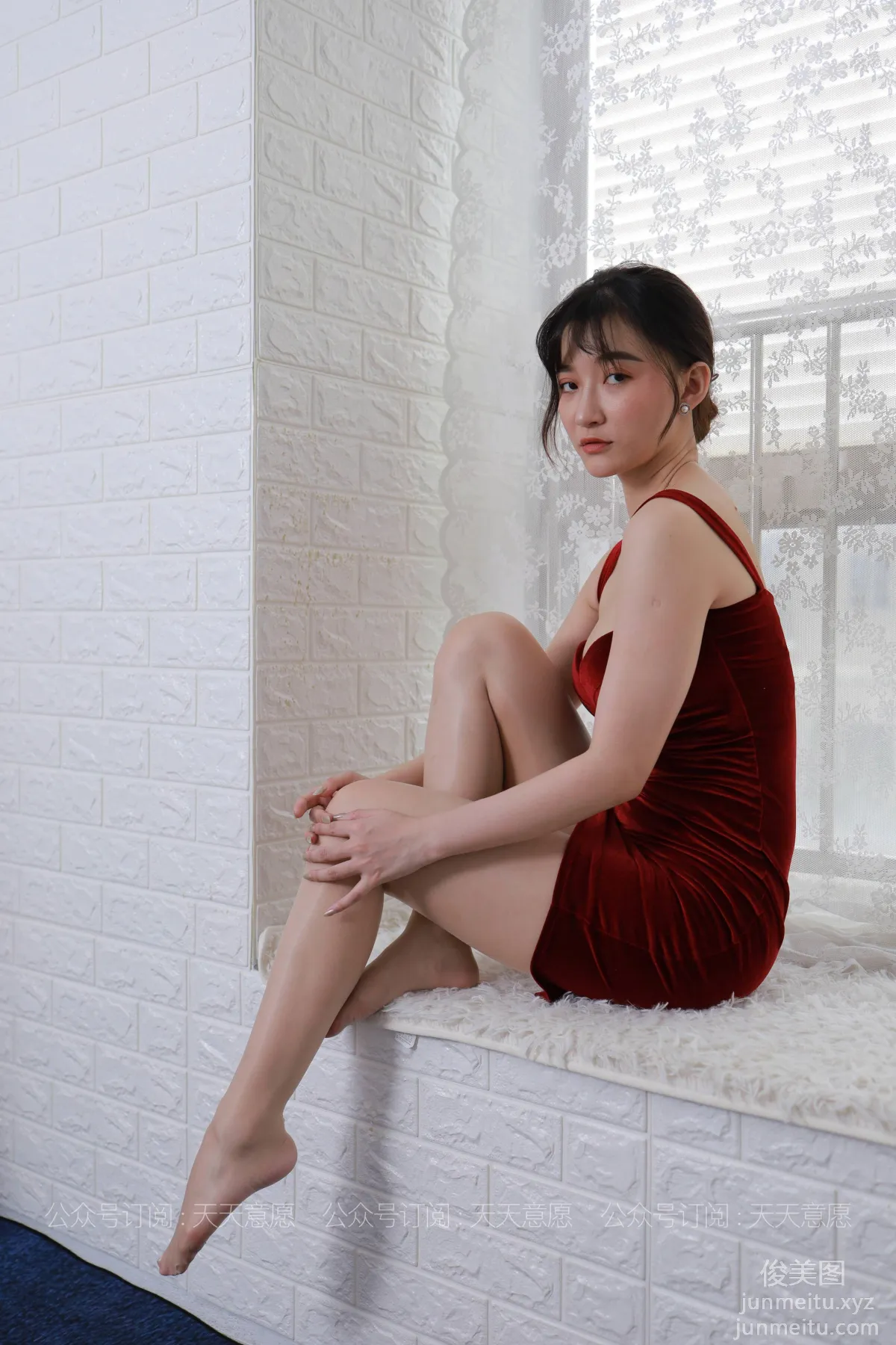 [IESS異思趣向] 2021.07.24 絲享家869：秋秋《姓感紅裙女神》[93P] 31