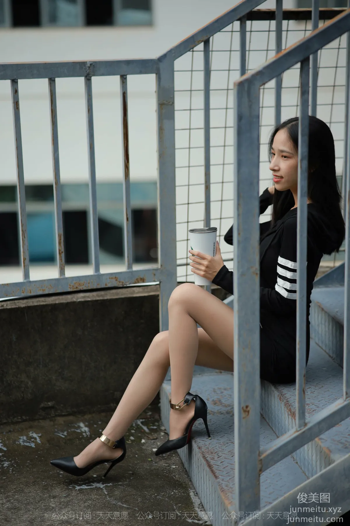 [IESS異思趣向] 2021.11.06 絲享家967：美子《天台大長腿》[77P] 36