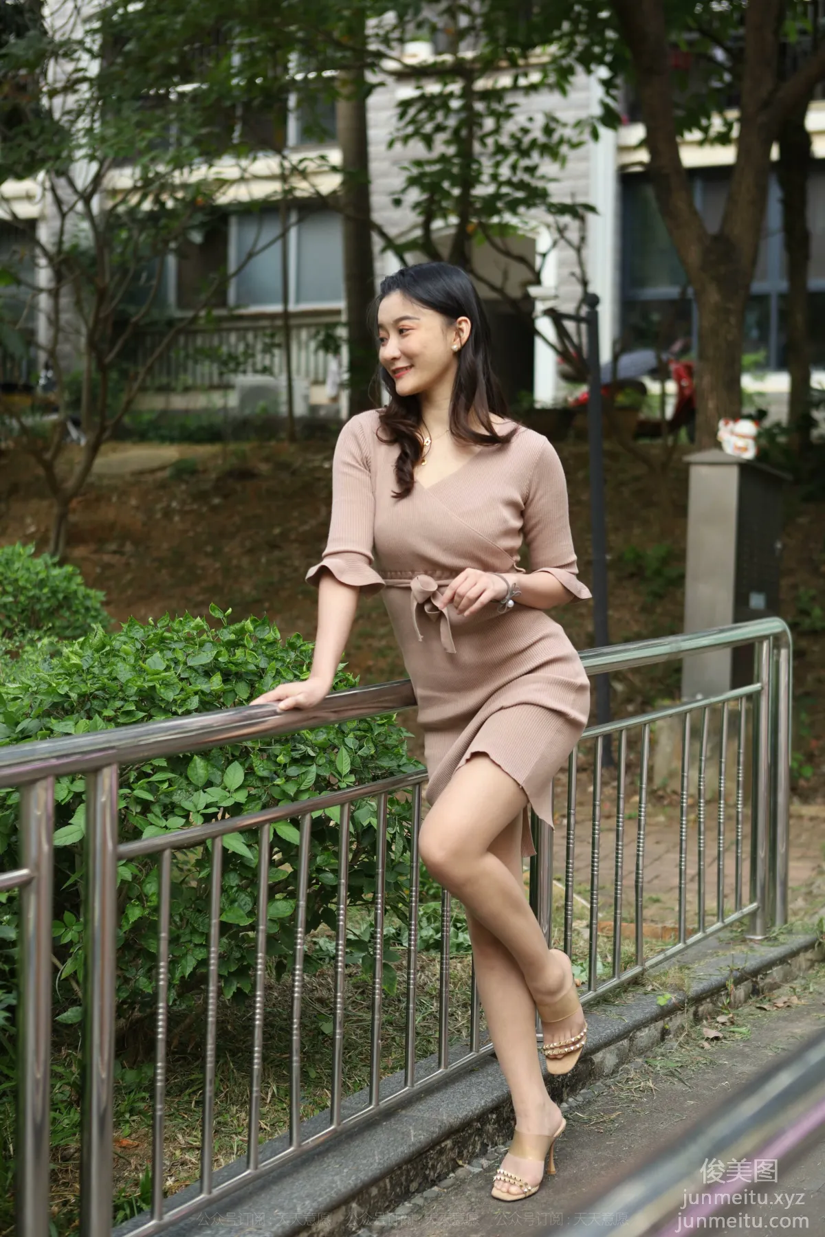 [IESS異思趣向] 2021.11.09 絲享家970：秋秋《美女陽光浴》[83P] 68