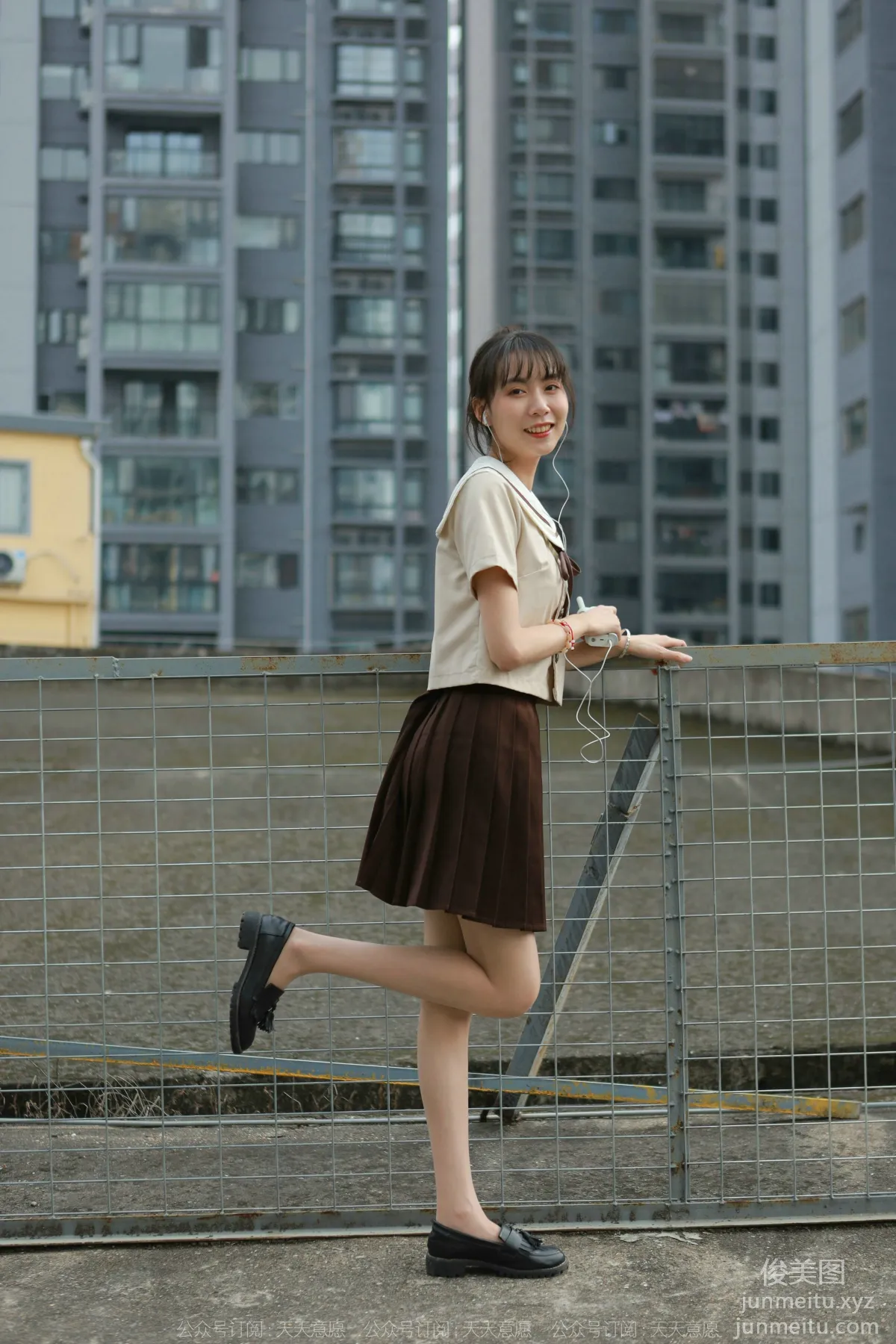 [IESS異思趣向] 2022.02.08 絲享家999：團團《網易雲長腿少女》[89P] 20