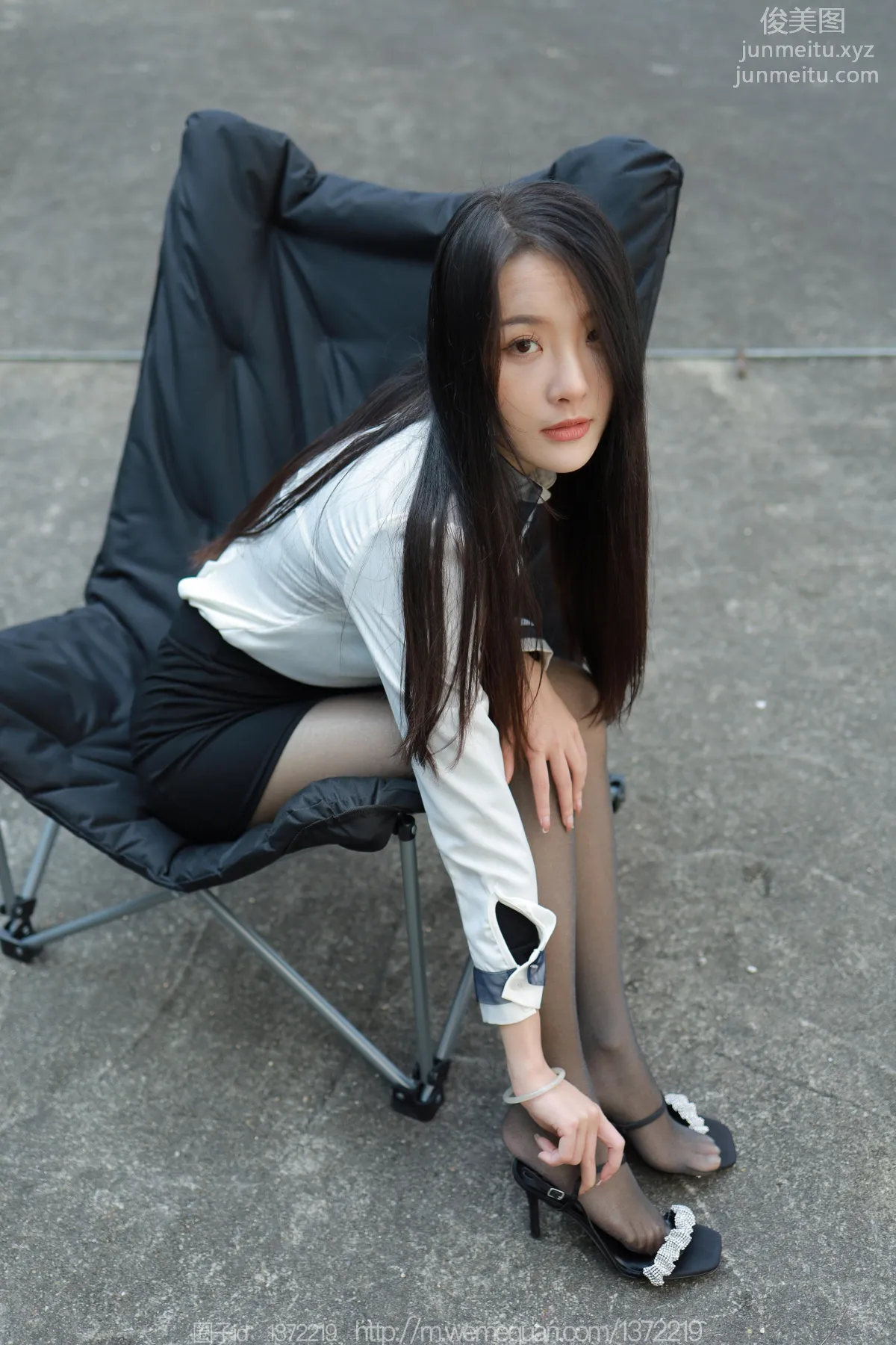 [IESS異思趣向] 2023.02.11 絲享家 1358 婉萍《戶外OL》[88P] 24