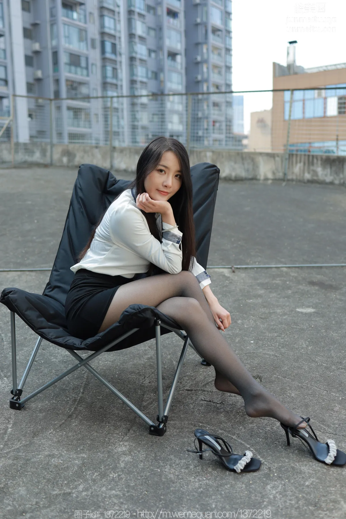 [IESS異思趣向] 2023.02.11 絲享家 1358 婉萍《戶外OL》[88P] 35