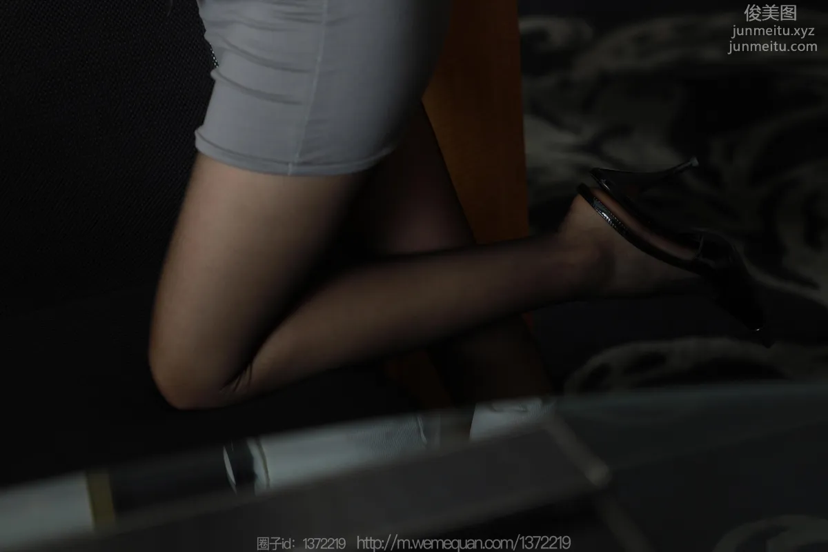 [IESS異思趣向] 2023.02.19 絲享家 1366 小金《OL灰色包臀裙》[90P] 65