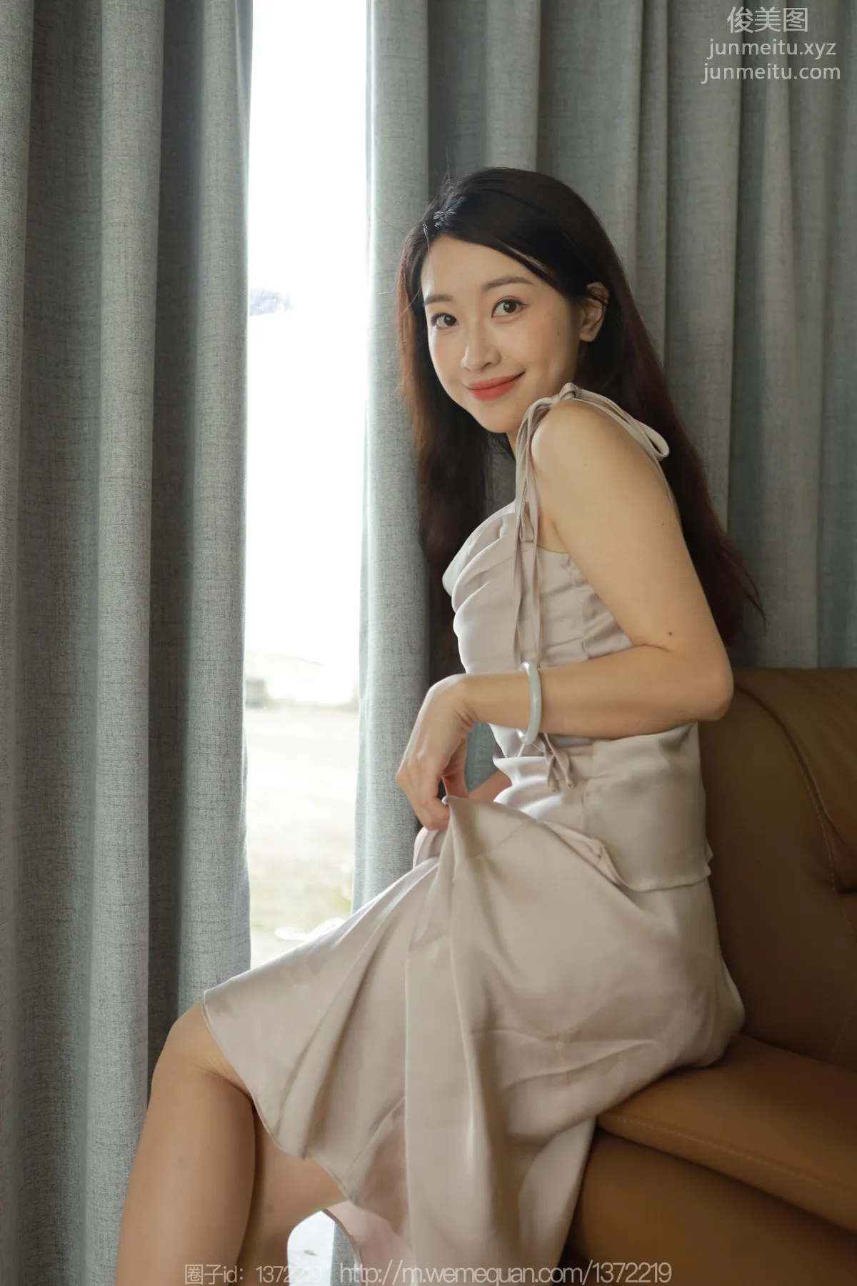 [IESS異思趣向] 2023.05.15 絲享家 1452 小婕《香槟色吊帶裙》[85P] 84