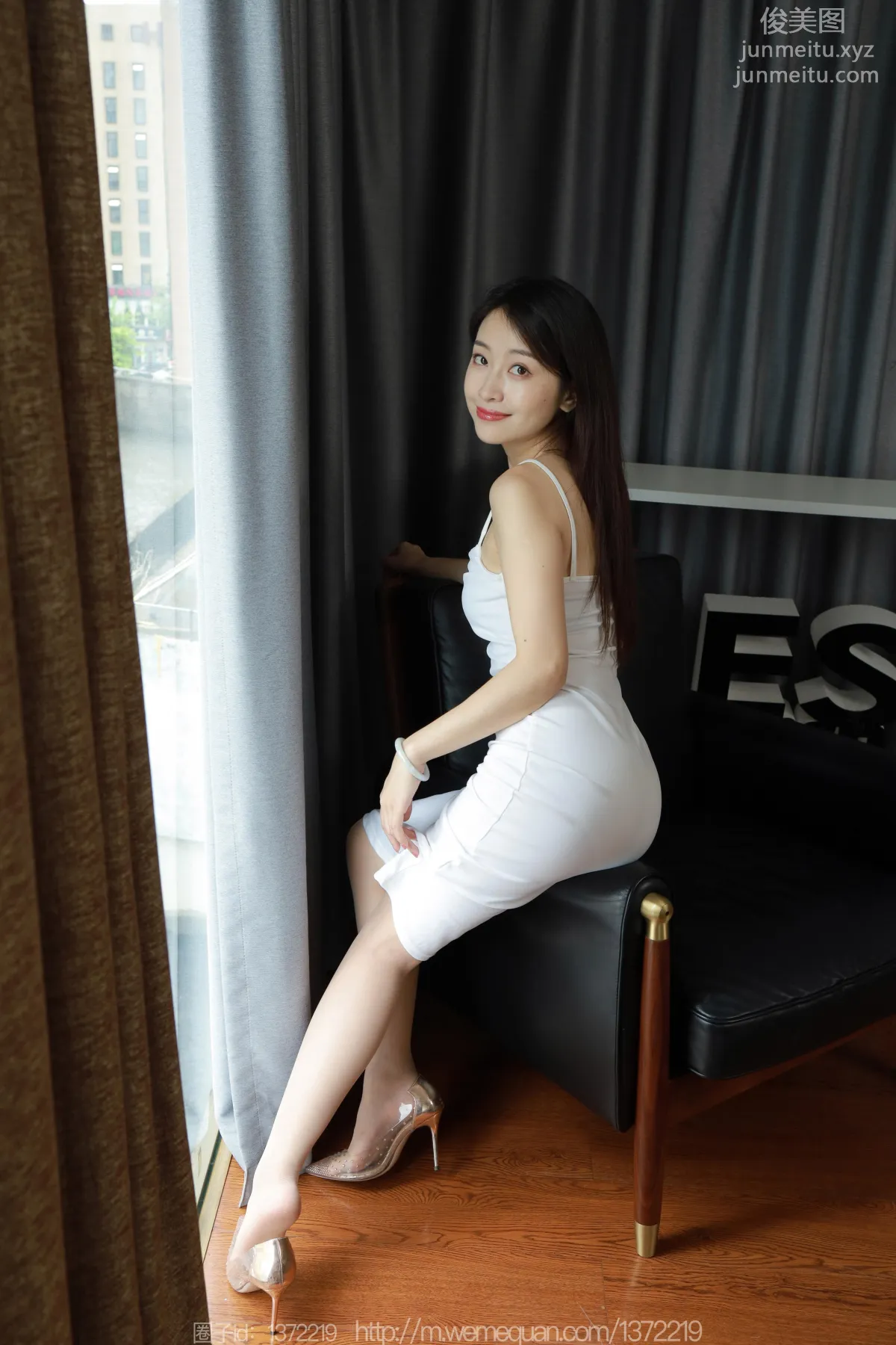 [IESS異思趣向] 2023.08.30 絲享家 1520 小婕《白色包臀裙》[82P] 36