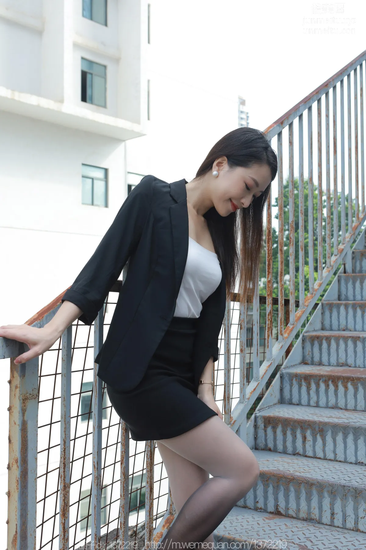 [IESS異思趣向] 2023.09.28 絲享家 1545 小婕《黑白灰漸變》[84P] 43